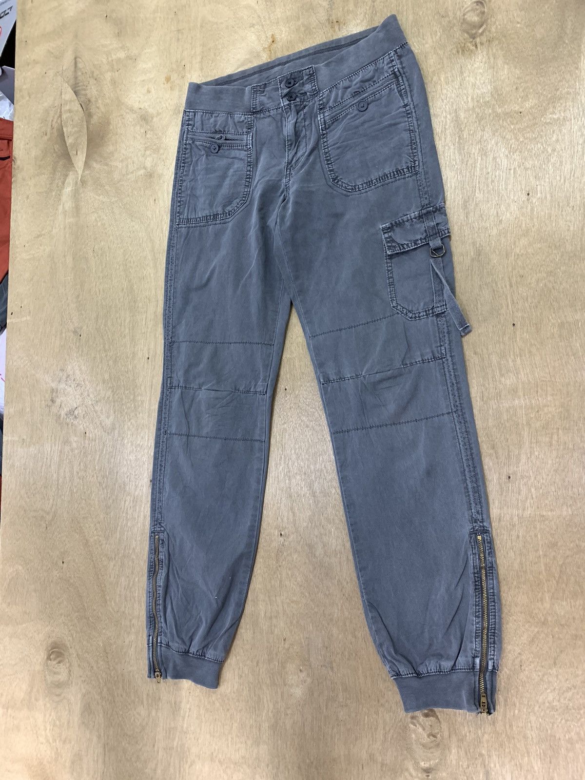 Japanese Brand × Seditionaries × Uniqlo UNIQLO Bondage Carpenter Multipocket Zipper Leg Jogger Pant Size US 30 / EU 46 - 7 Thumbnail