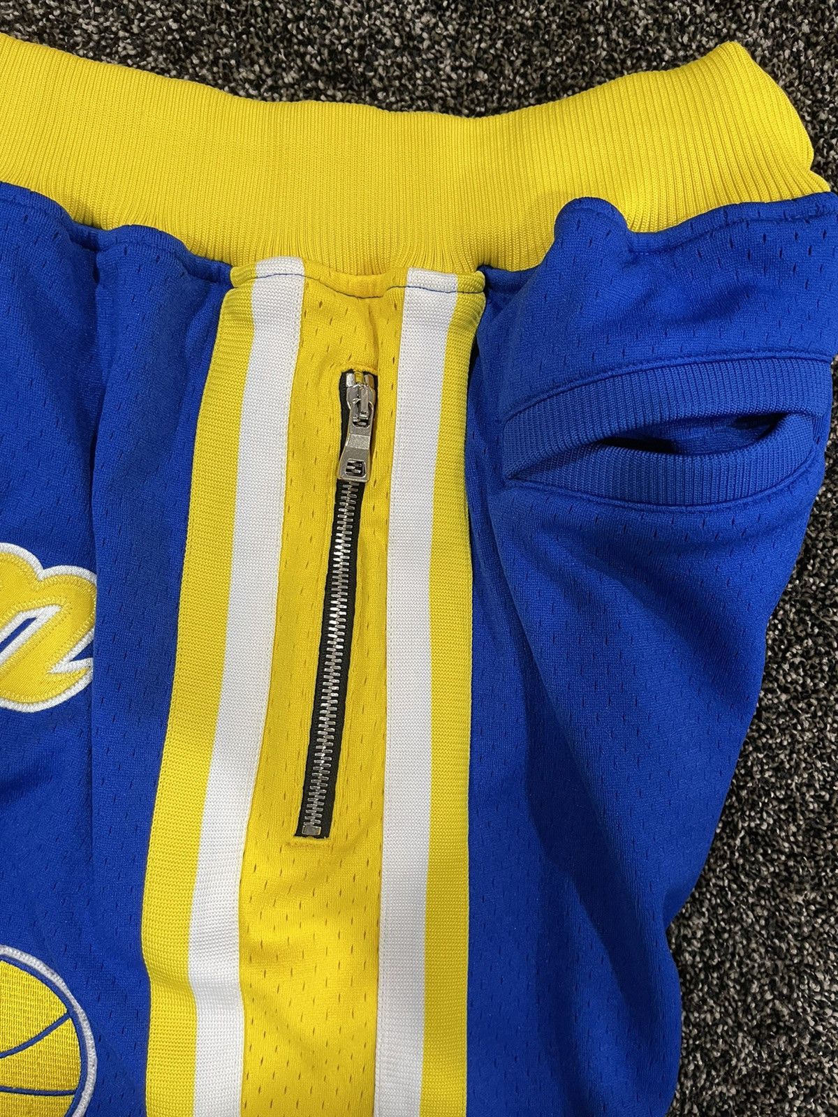 Just Don Just Don x Mitchell & Ness NBA Golden State Warriors Shorts Size US 32 / EU 48 - 10 Thumbnail