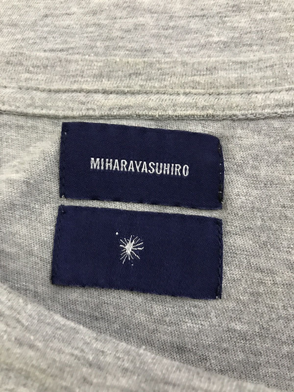Maison MIHARA YASUHIRO Miharayasuhiro Plain Minimalist Light Grey T-Shirt Size US S / EU 44-46 / 1 - 3 Thumbnail