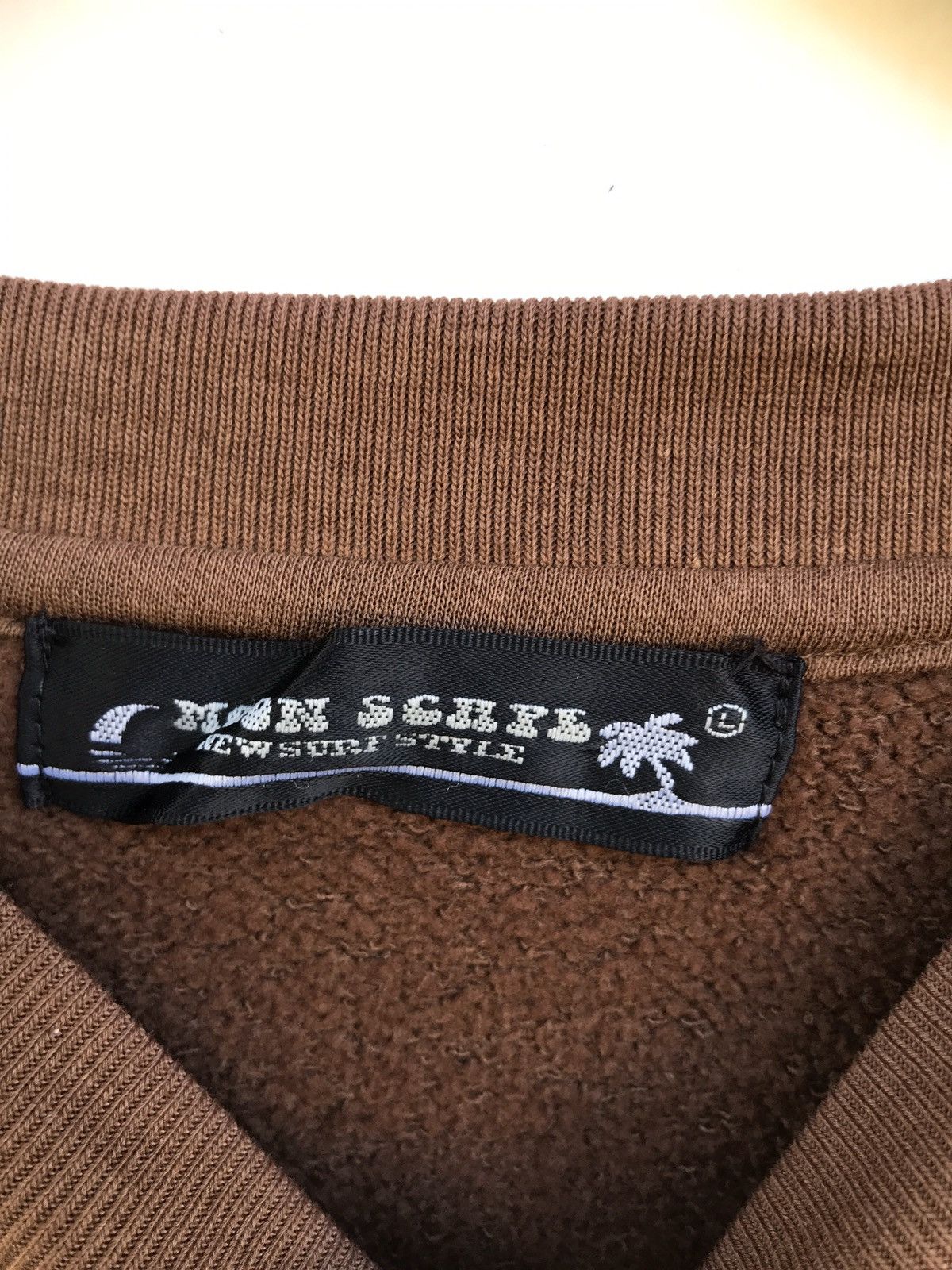 Japanese Brand Japanese Brand Moon Scape Surf Style Sweatshirt Nice Design Size US S / EU 44-46 / 1 - 4 Thumbnail