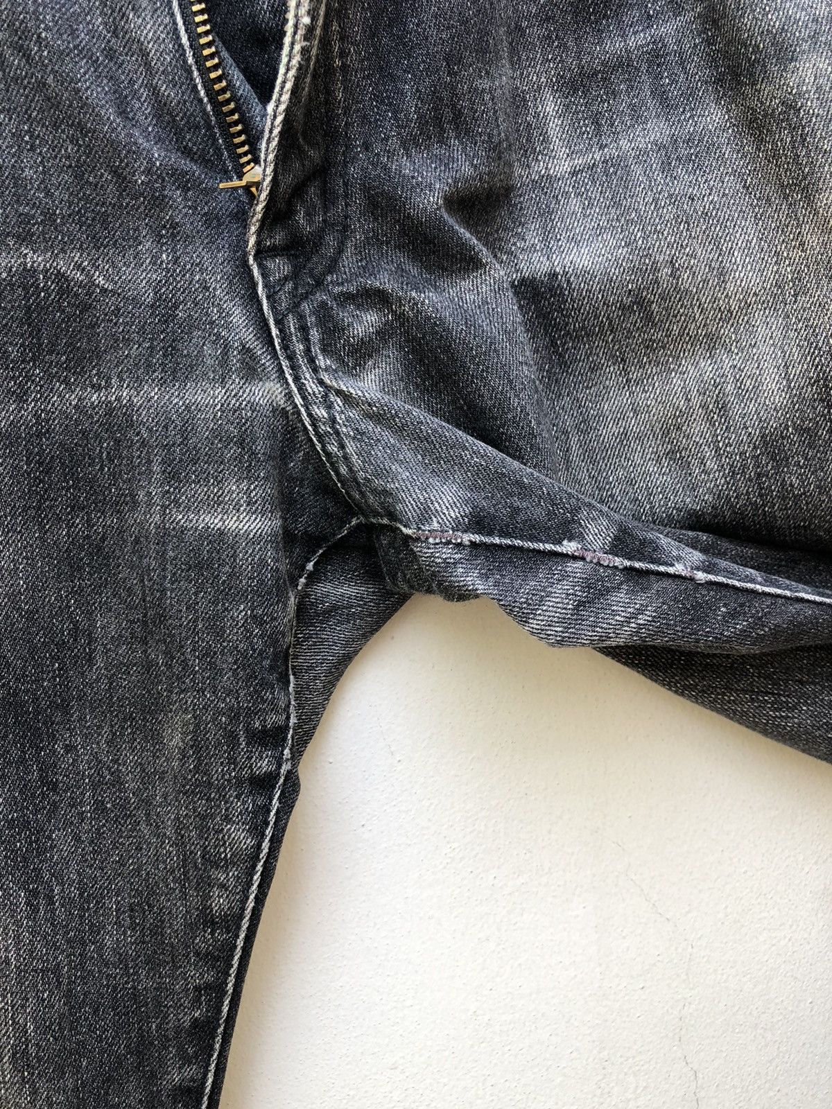Beams Plus Beams + Japan Ripped Faded Black Denim Selvedge Jeans Size US 29 - 10 Thumbnail