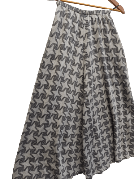 Designer Vintage Designer Norma Kamali Grey Skirt full print Size 29" - 3 Thumbnail