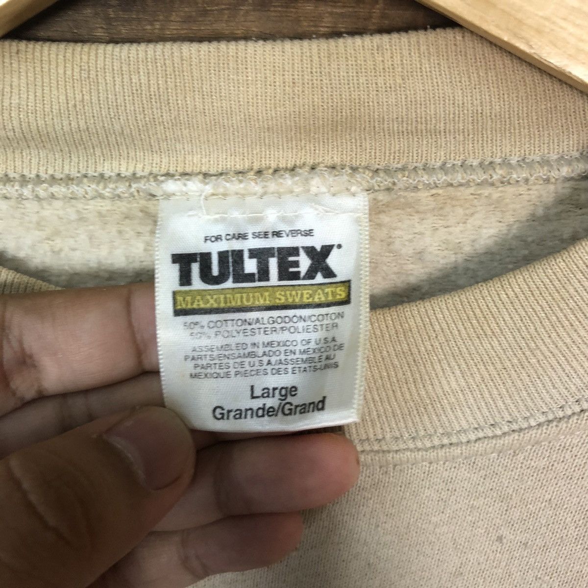 Tultex × Vintage Buya Hawaii Cream vintage Sweatshirt #007 Size US L / EU 52-54 / 3 - 11 Thumbnail