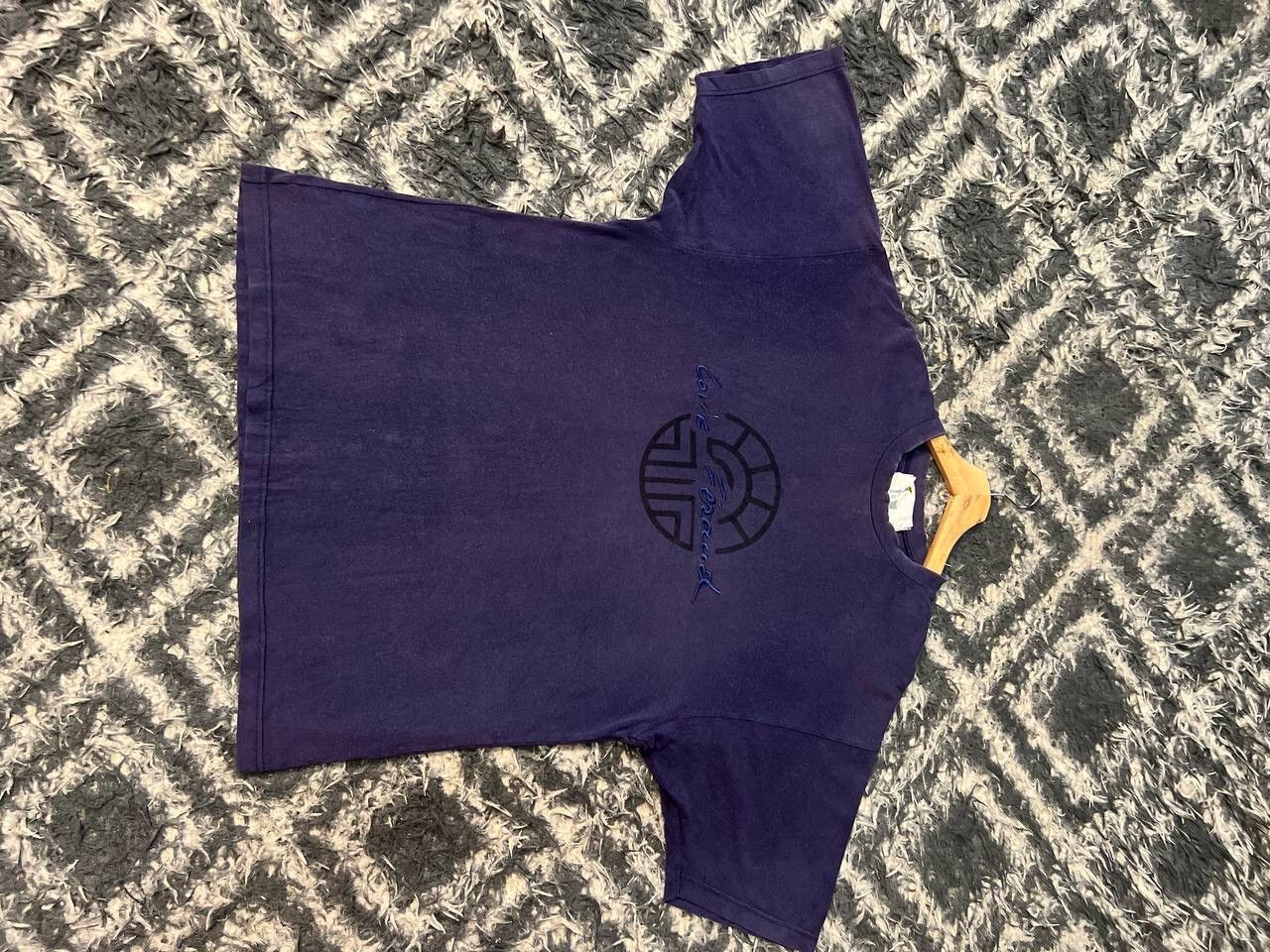 Vintage VINTAGE LOUIS FERAUD PARIS SPELLOUT TEES Size US L / EU 52-54 / 3 - 11 Thumbnail