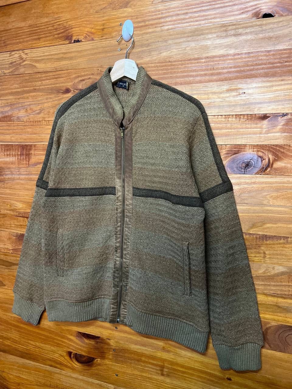 Vintage VINTAGE VAN HEUSEN ZIPPER JACKET Size US M / EU 48-50 / 2 - 3 Thumbnail