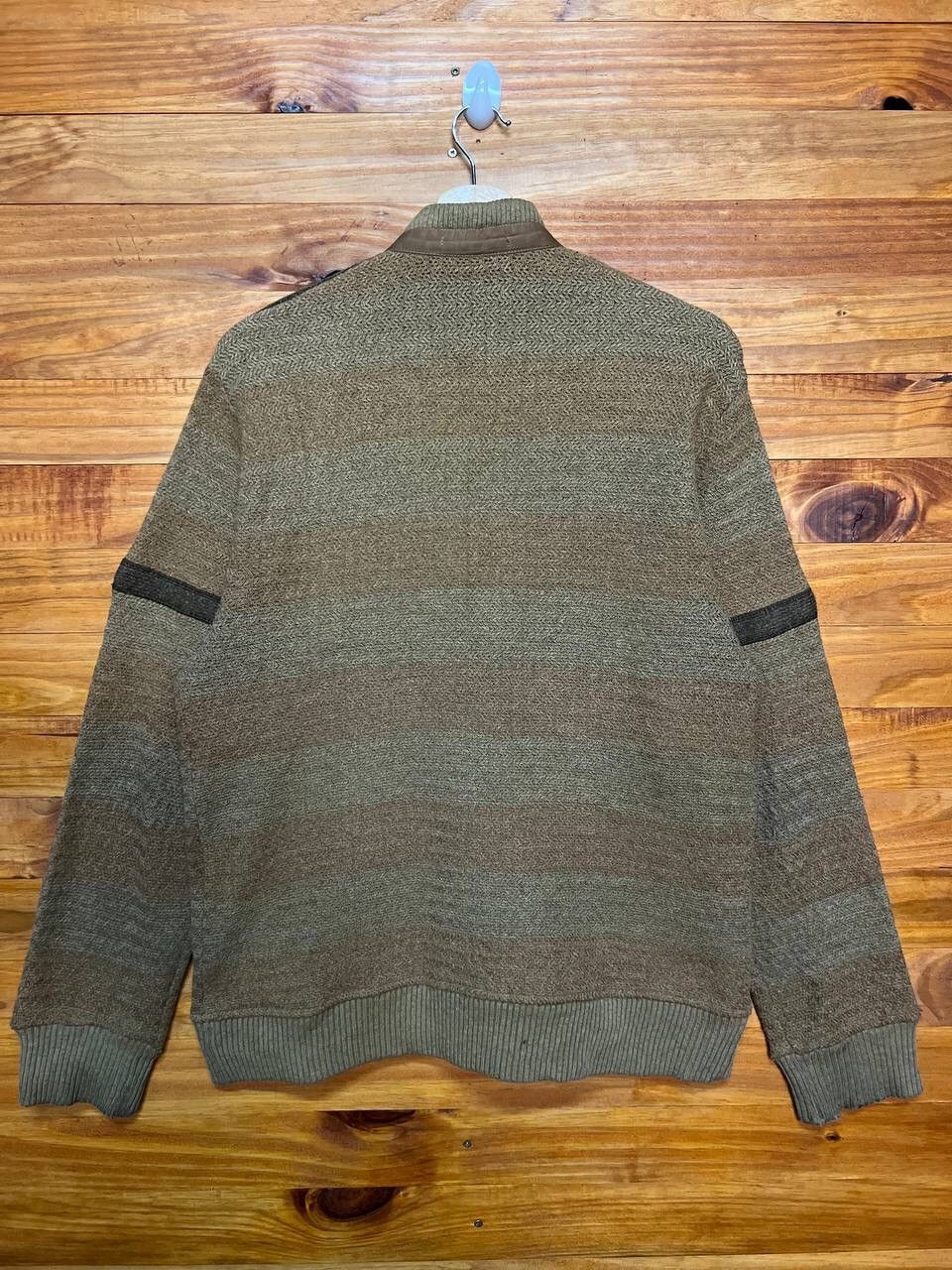 Vintage VINTAGE VAN HEUSEN ZIPPER JACKET Size US M / EU 48-50 / 2 - 6 Thumbnail