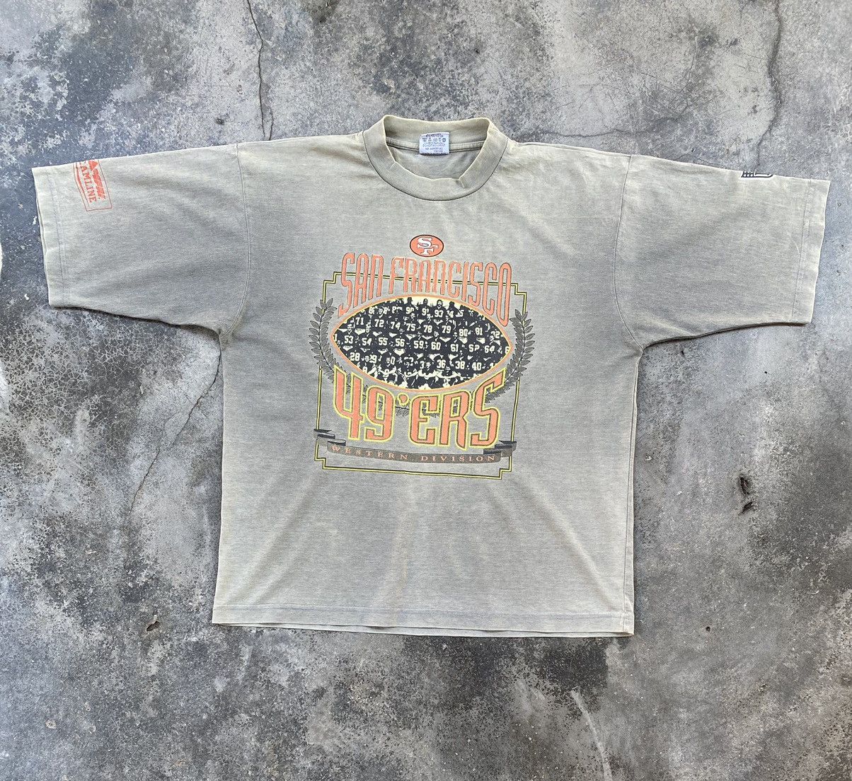 Vintage Vintage San Francisco 49’Ers Nfl Distressed Tees Size US M / EU 48-50 / 2 - 1 Thumbnail