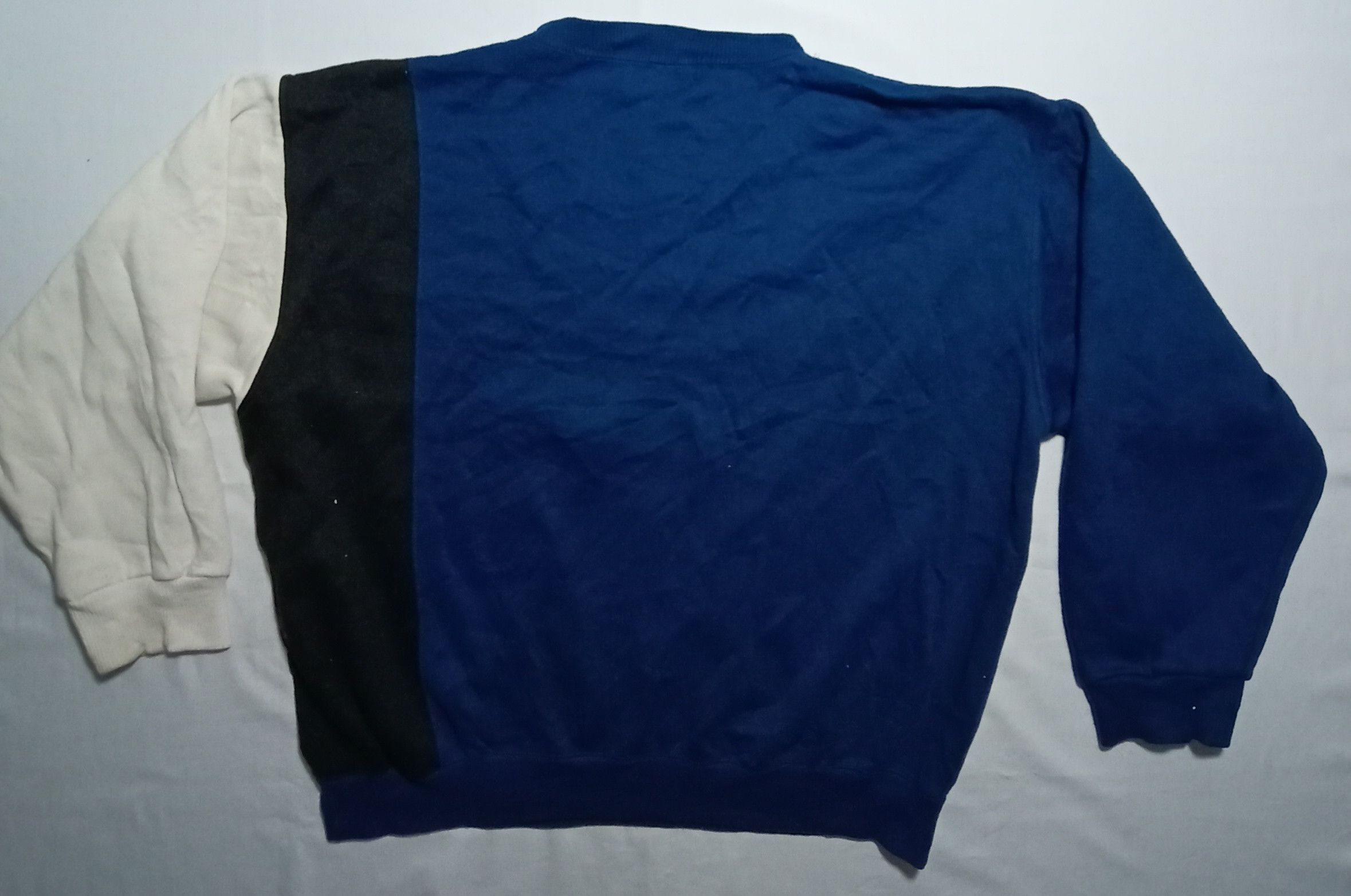 Valentino Vintage Andre Valentino Paris Sweatshirt Size US M / EU 48-50 / 2 - 2 Thumbnail