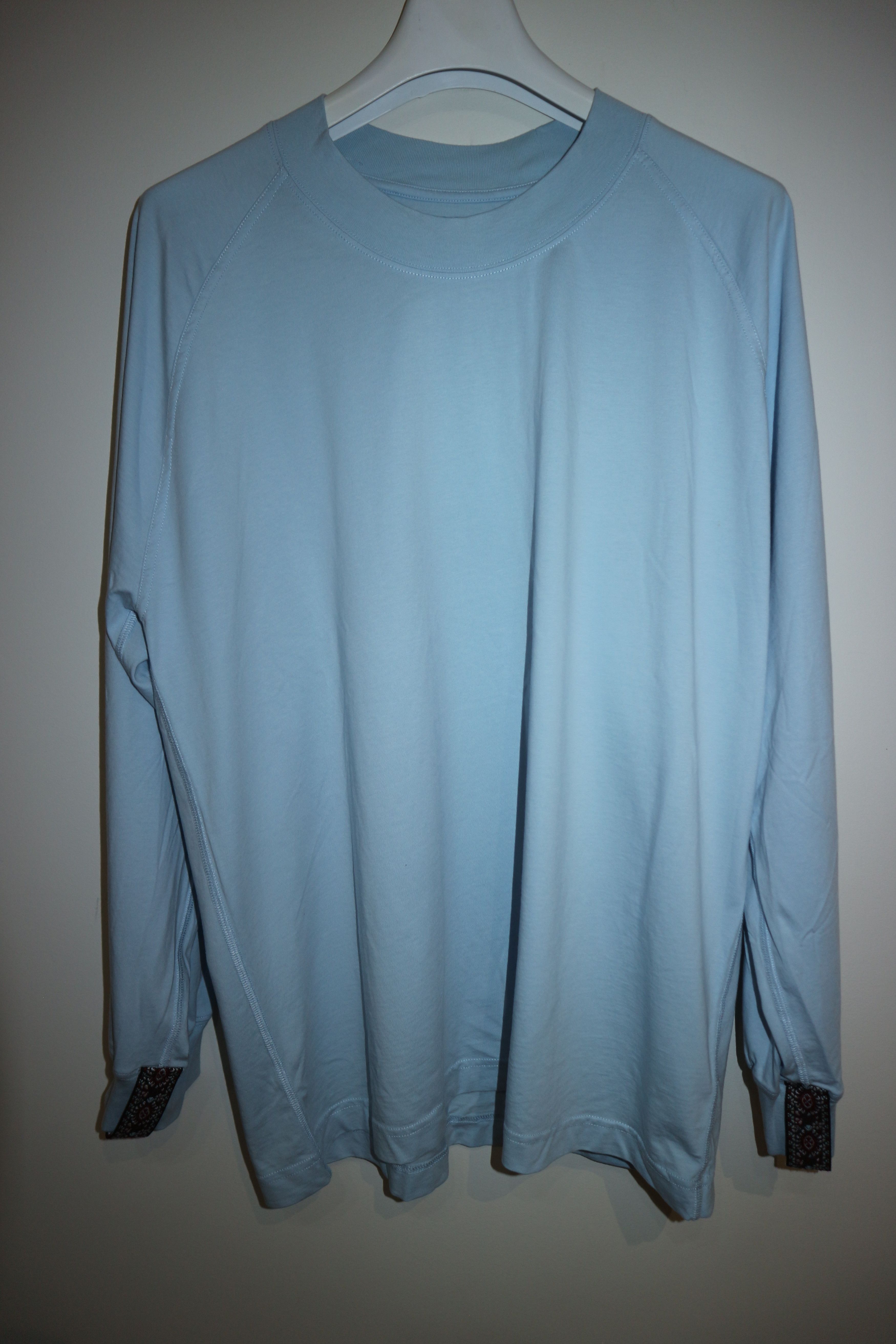 Acne Studios Cuff detail t-shirt Size US S / EU 44-46 / 1 - 1 Thumbnail