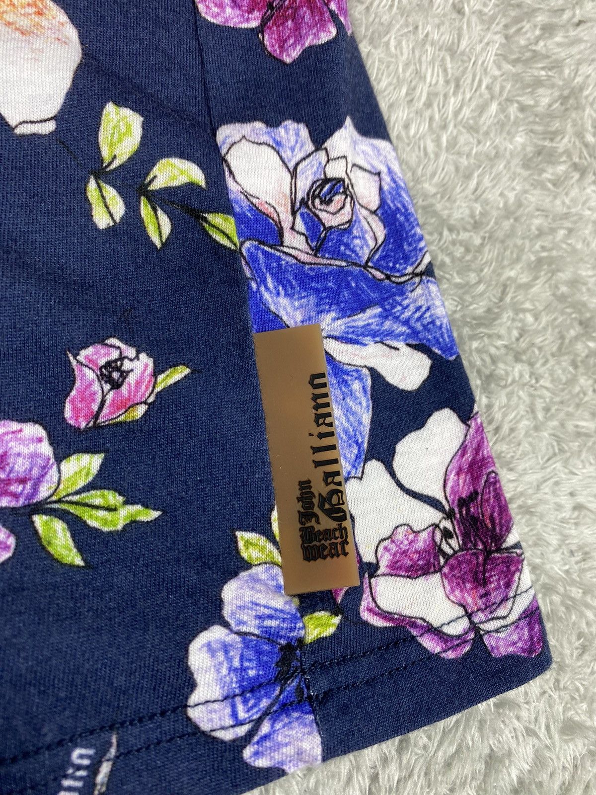 John Galliano John Galliano Flowers tee Size M / US 6-8 / IT 42-44 - 5 Thumbnail