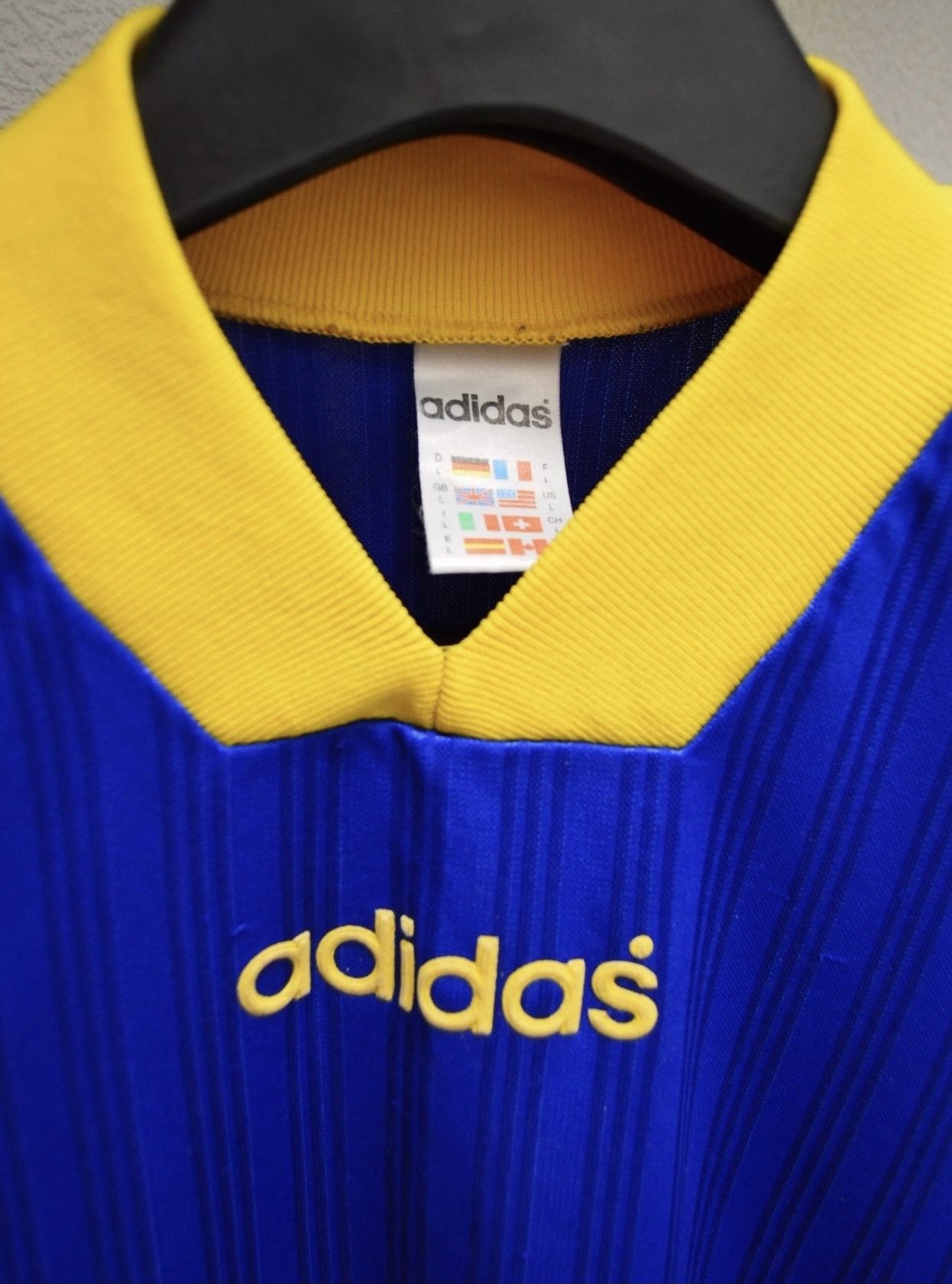 Adidas Adidas vintage big logo striped t-shirt navy blue L Size US L / EU 52-54 / 3 - 4 Thumbnail