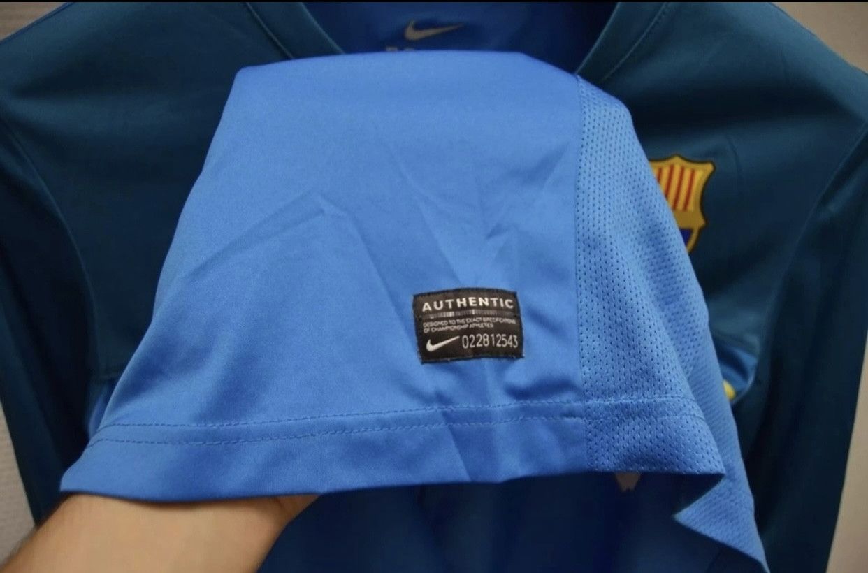 Nike Barcelona Nike soccer jersey longsleeve big logo S Size US S / EU 44-46 / 1 - 5 Thumbnail