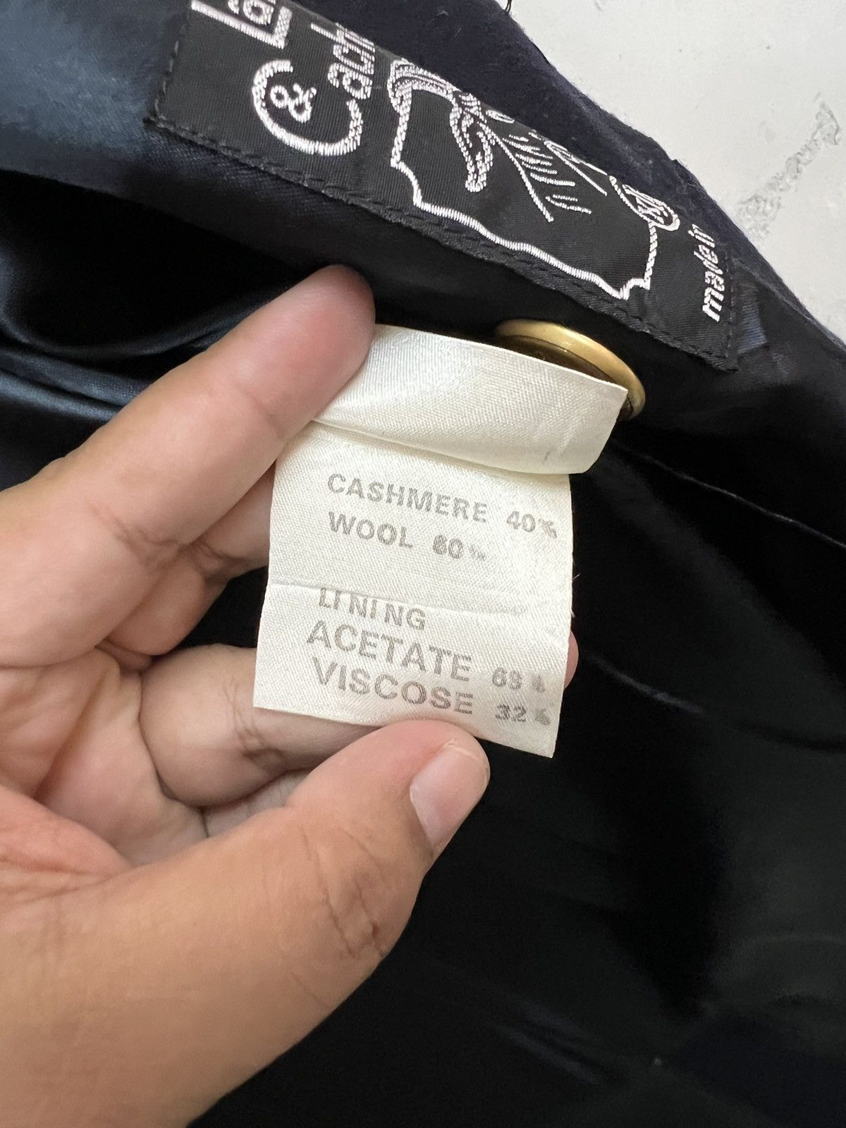 Autumn Cashmere Saint Honere Paris cashmere wool overcoat made in France Size US S / EU 44-46 / 1 - 9 Thumbnail