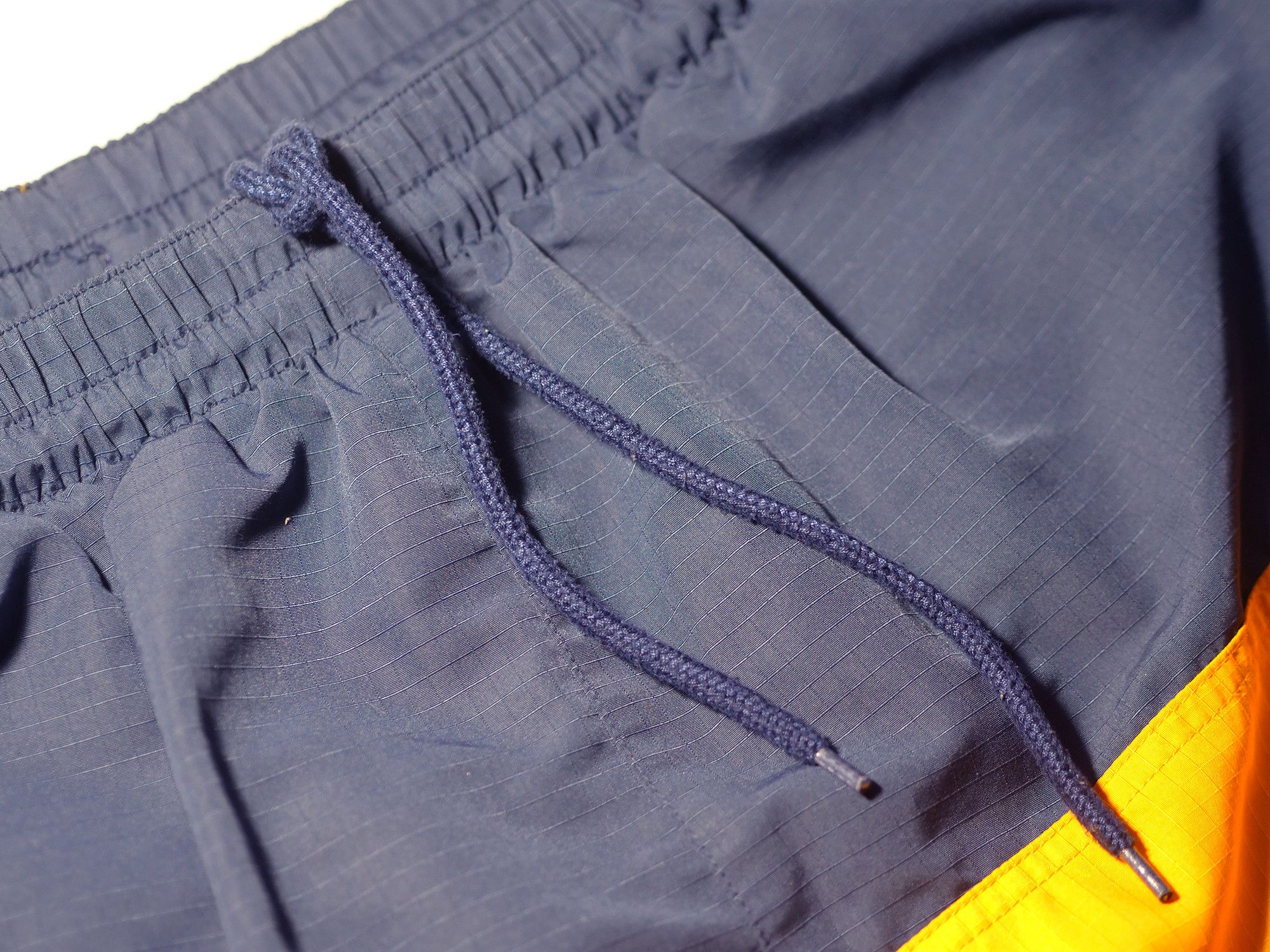Nike Nike vintage 90s shorts Size US 34 / EU 50 - 3 Thumbnail