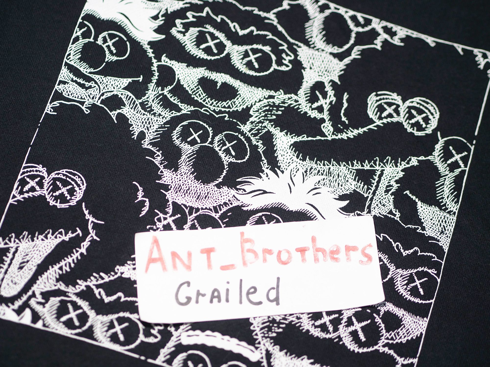 Kaws × Uniqlo Uniqlo X Kaws Sesame Street sweatshirt Size US M / EU 48-50 / 2 - 8 Thumbnail