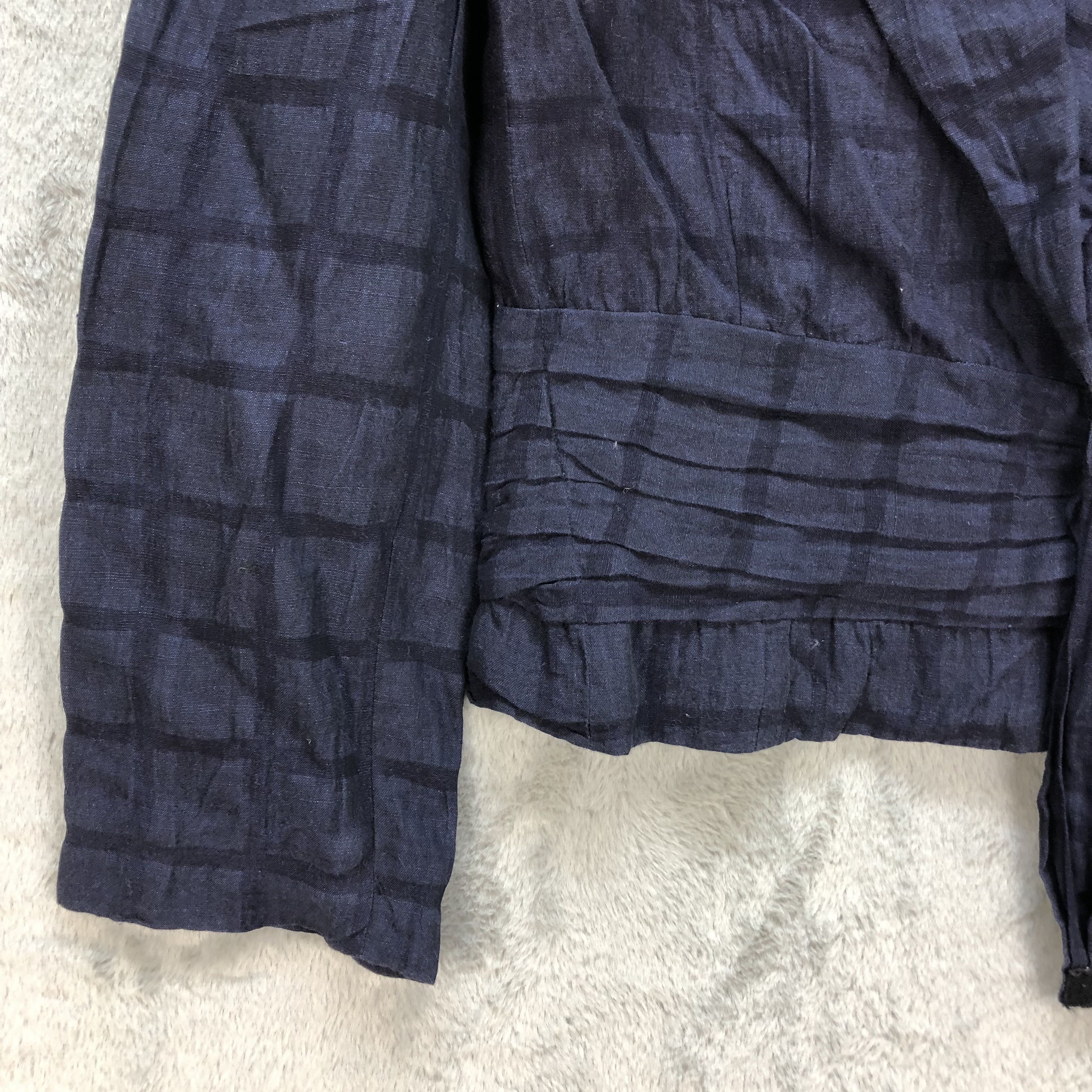 Giorgio Armani VINTAGE GIORGIO ARMANI CHECKED CROPPED JACKET #6950-101 Size XS / US 0-2 / IT 36-38 - 5 Thumbnail