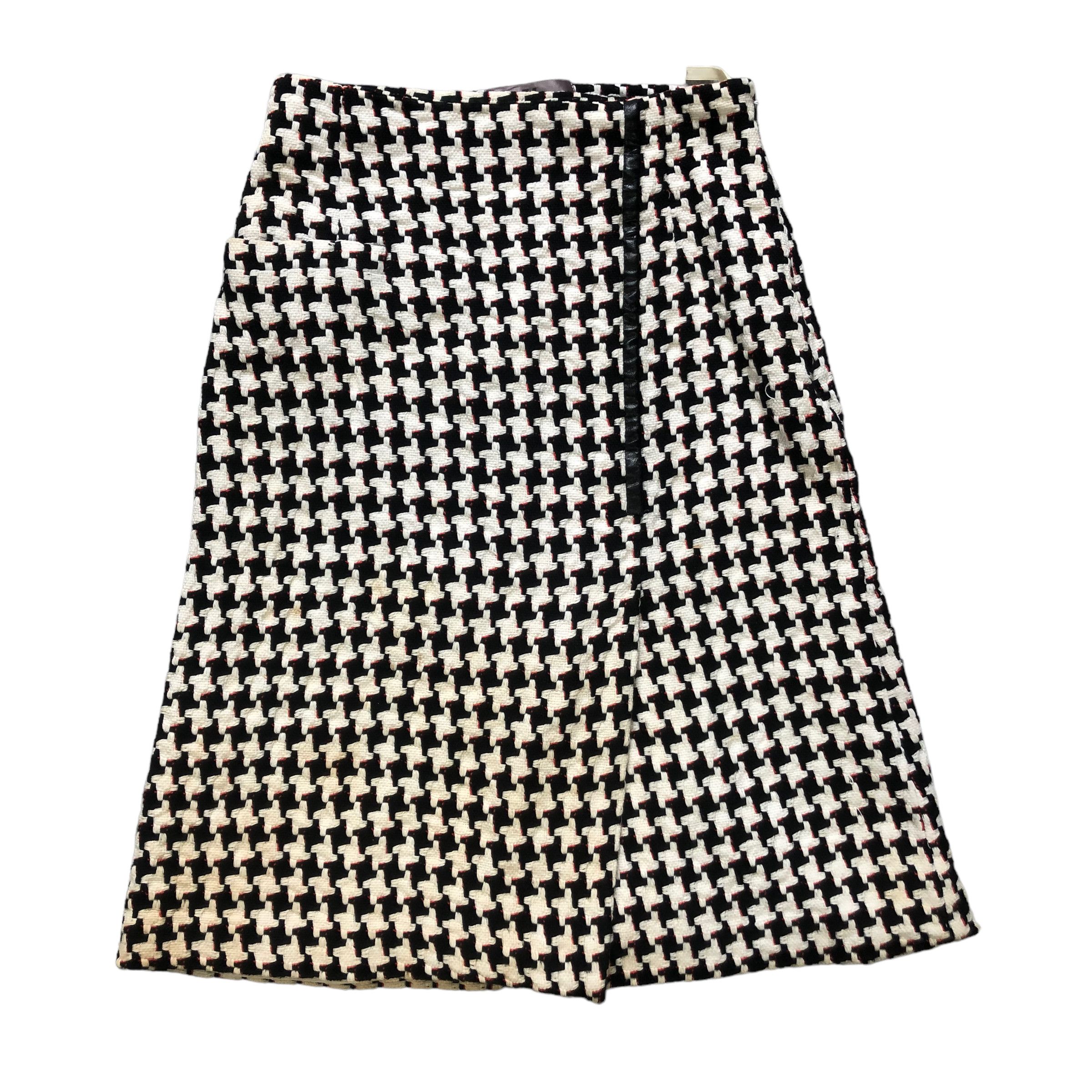 image of Avant Garde Karl Lagerfeld Skirts 6931-97, Women's (Size 24)