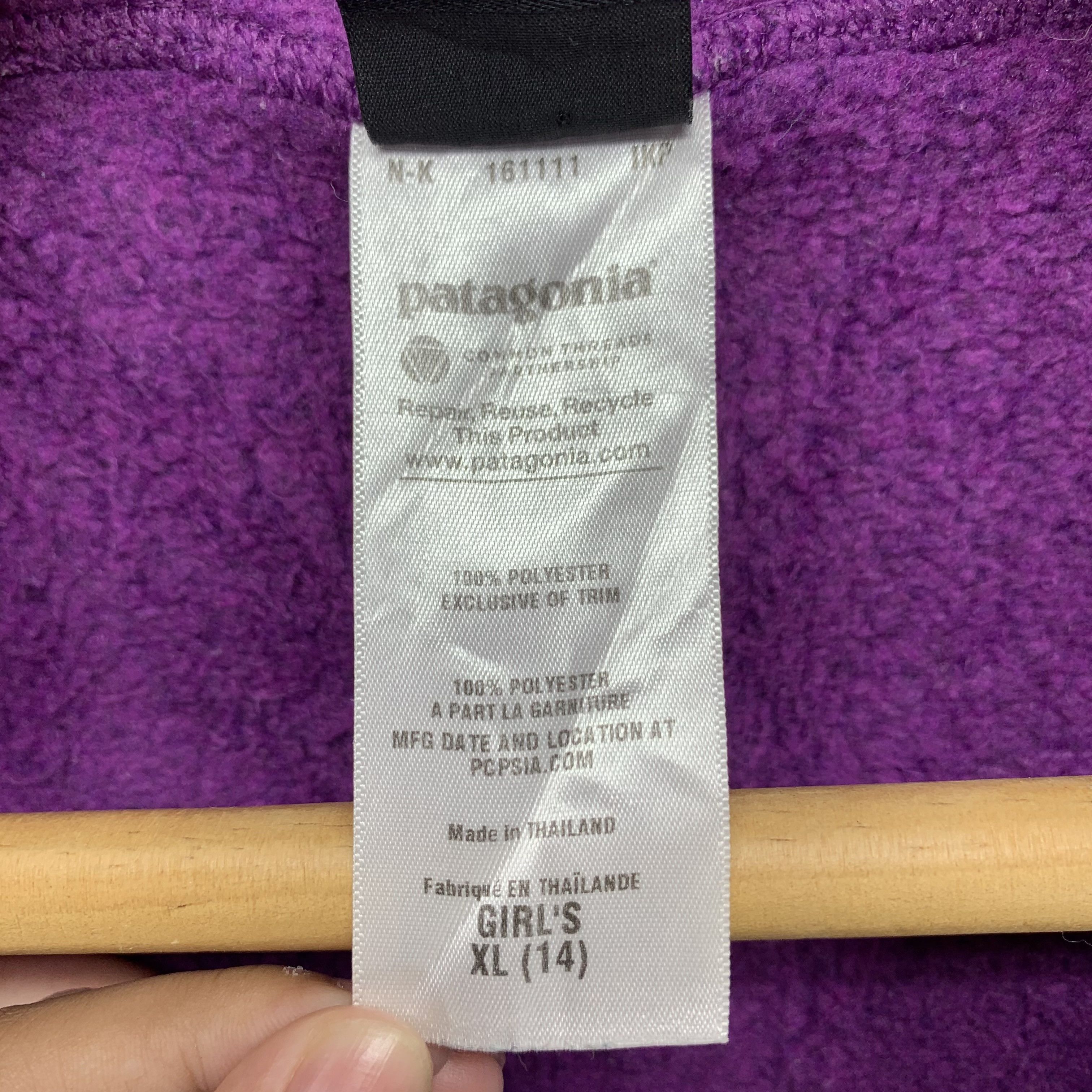 Patagonia Patagonia Purple Hoodies Girl's Size XL (14) #3101-114 Size XL / US 12-14 / IT 48-50 - 6 Thumbnail