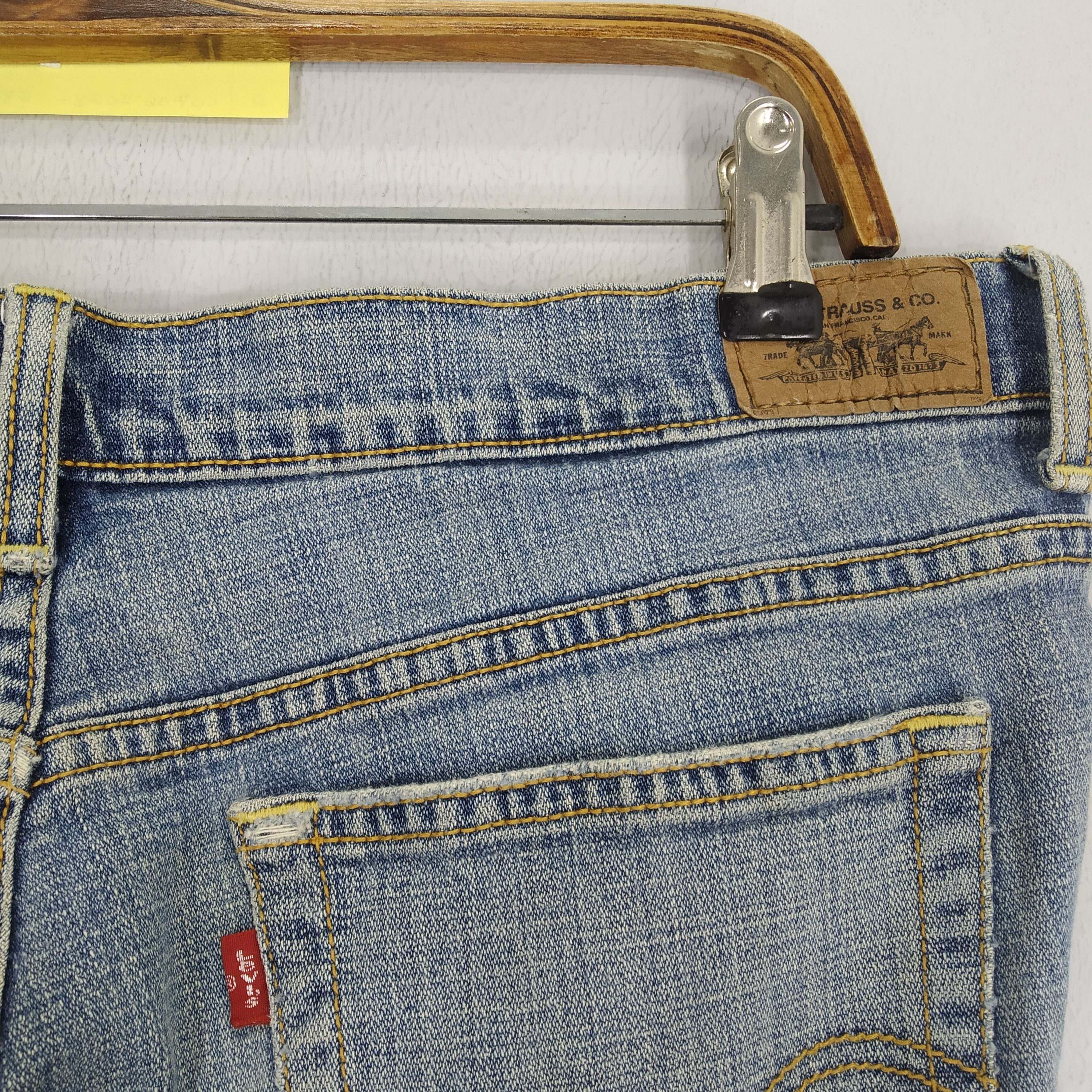 Jean Size 36 Vintage Levi's 515 Boot Cut Ladies Denim Jeans Size US 36 / EU 52 - 9 Thumbnail
