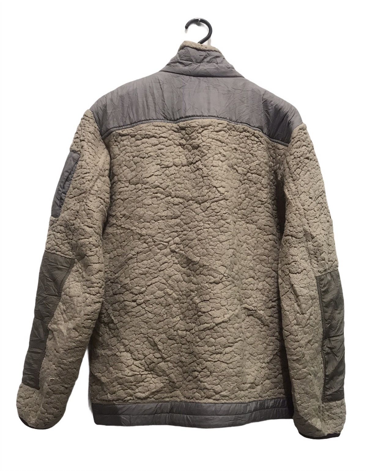 Jun Takahashi × Uniqlo Jun Takahashi X Uniqlo Sherpa Fleece Jacket Size US M / EU 48-50 / 2 - 2 Thumbnail