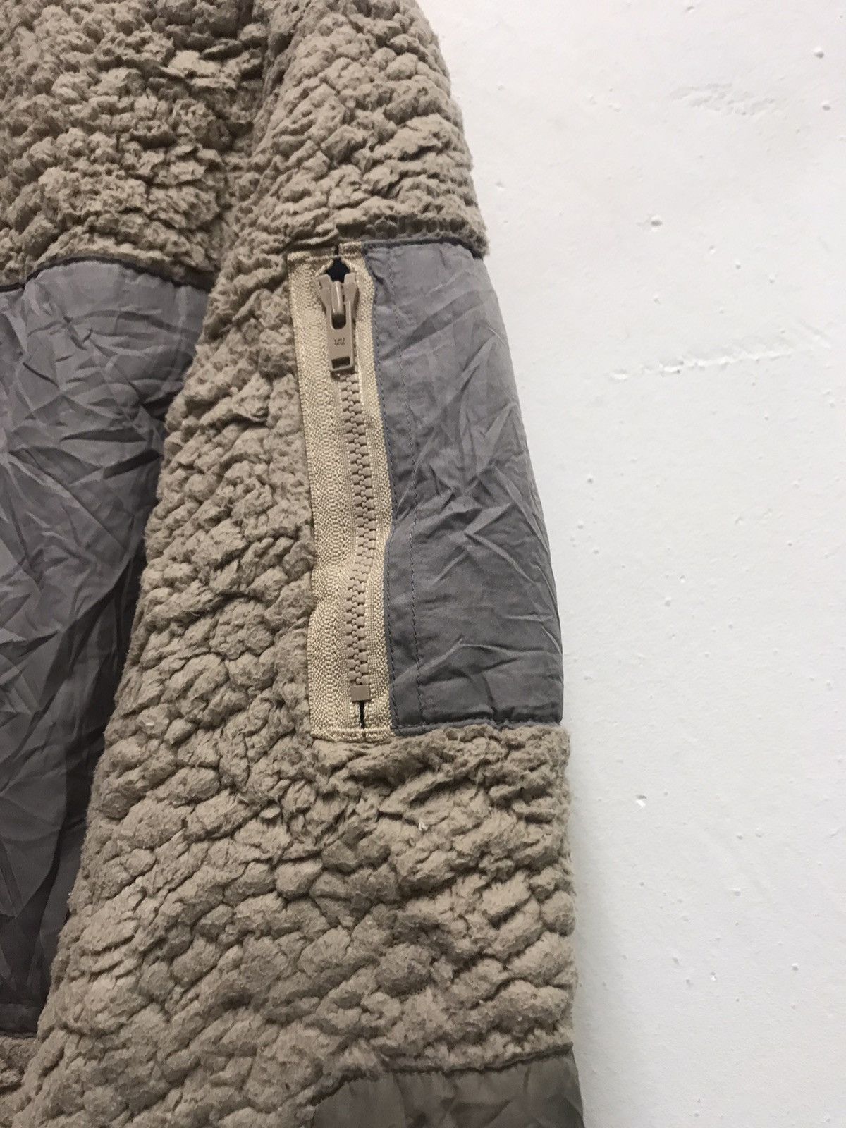 Jun Takahashi × Uniqlo Jun Takahashi X Uniqlo Sherpa Fleece Jacket Size US M / EU 48-50 / 2 - 8 Thumbnail