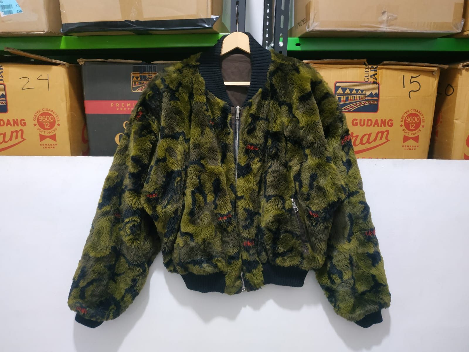 Calugi e Gianelli Late 80's/ 90's Calugi E Gianelli Reversible Fur Bomber Size US M / EU 48-50 / 2 - 2 Thumbnail
