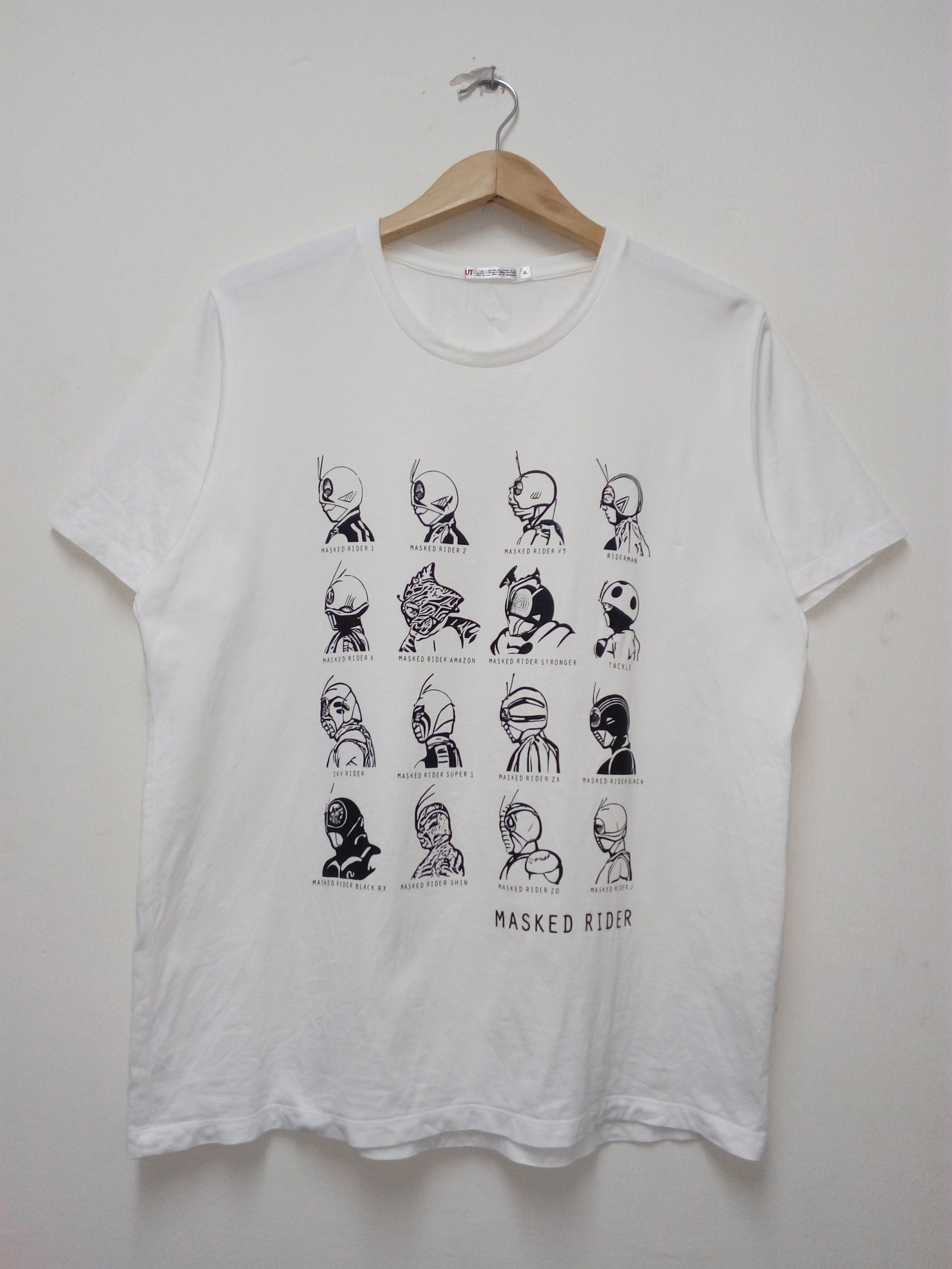 Japanese Brand UNIQLO X MASKED RIDER T-SHIRT Size US L / EU 52-54 / 3 - 2 Thumbnail