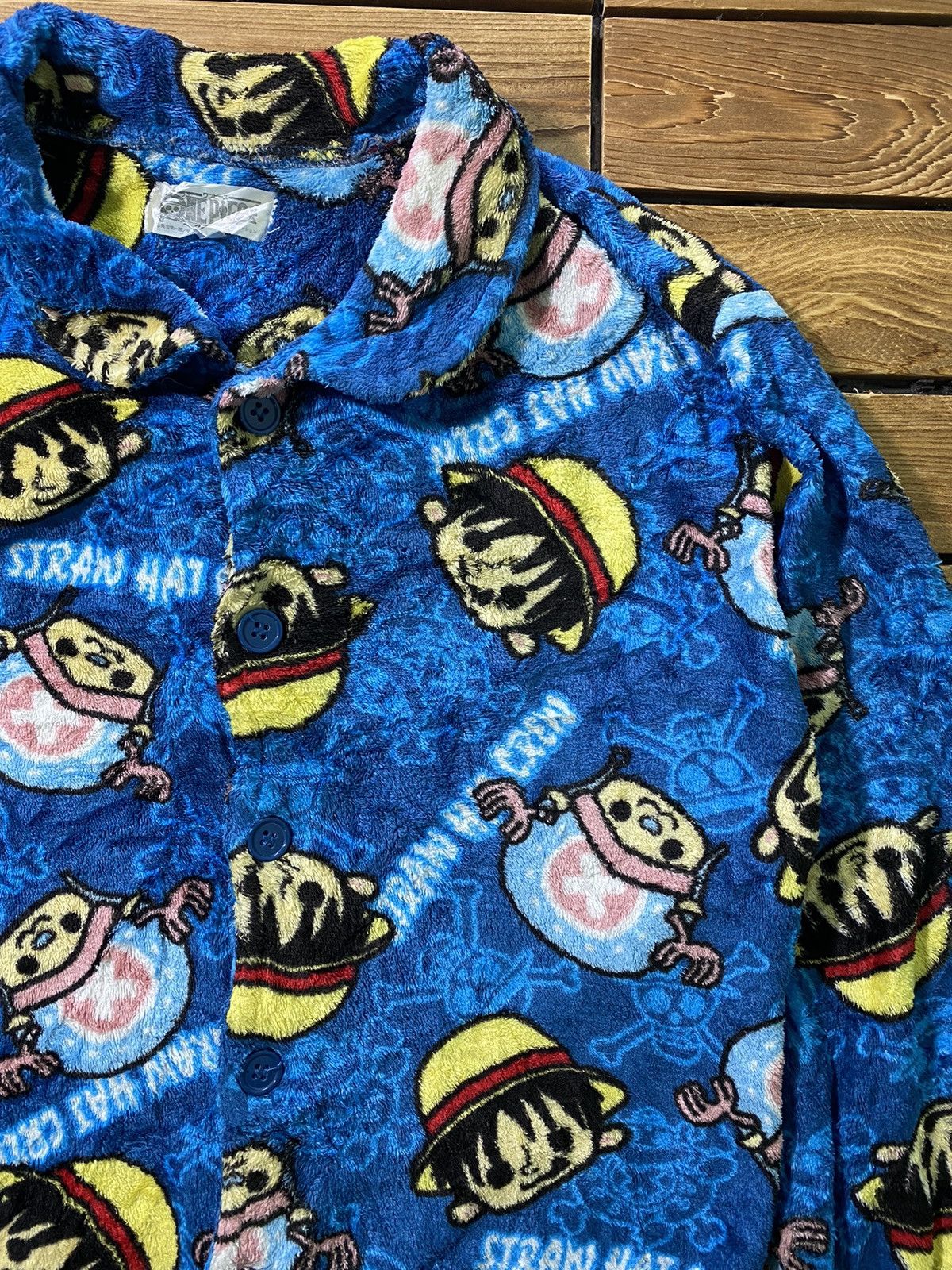 Anime × One Piece × Vintage Vintage One Piece All Over fleece Button Up Size M Size US M / EU 48-50 / 2 - 3 Thumbnail
