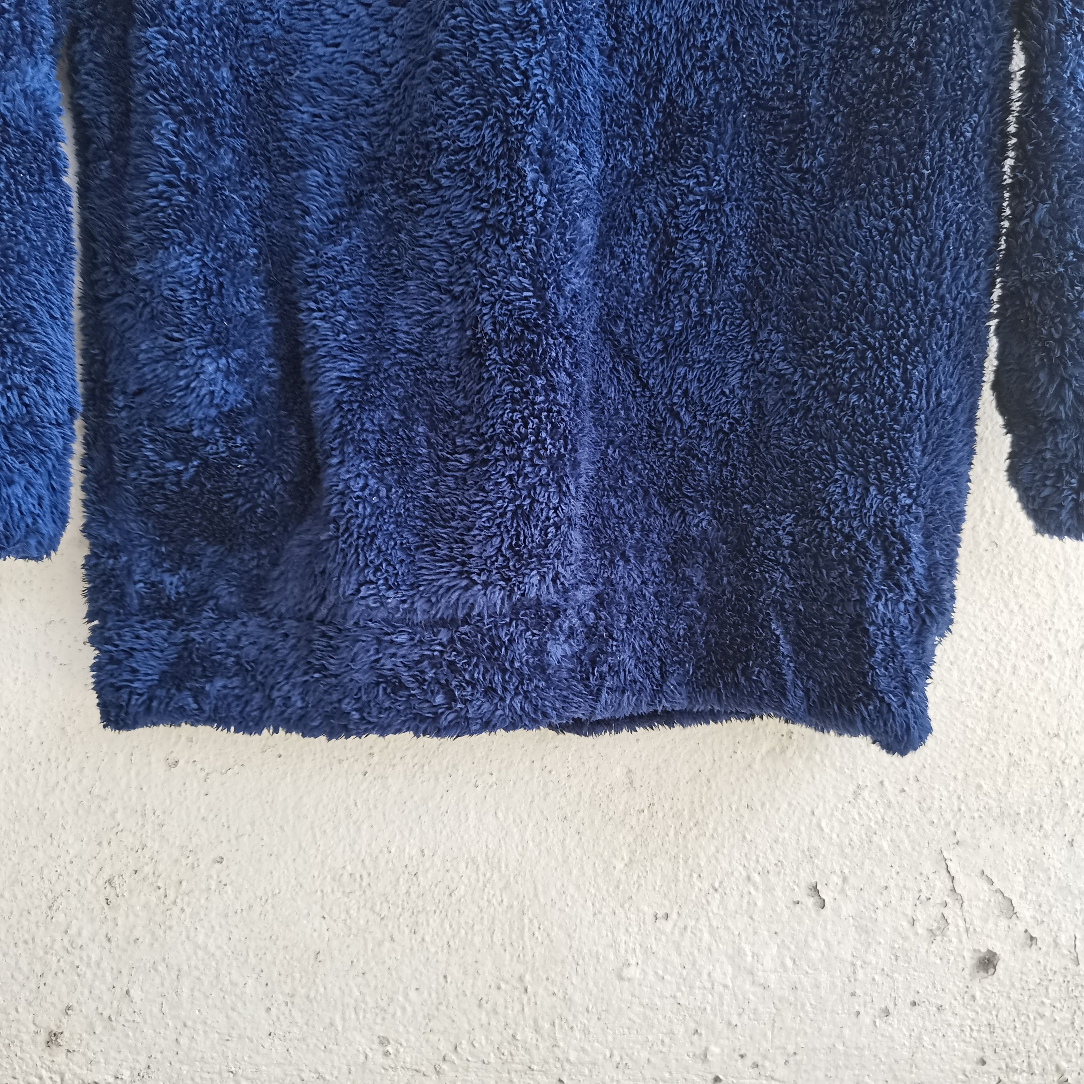 Disney × Vintage Vintage Daisy Duck Mohair/Fleece Sweatshirt Size US L / EU 52-54 / 3 - 3 Thumbnail