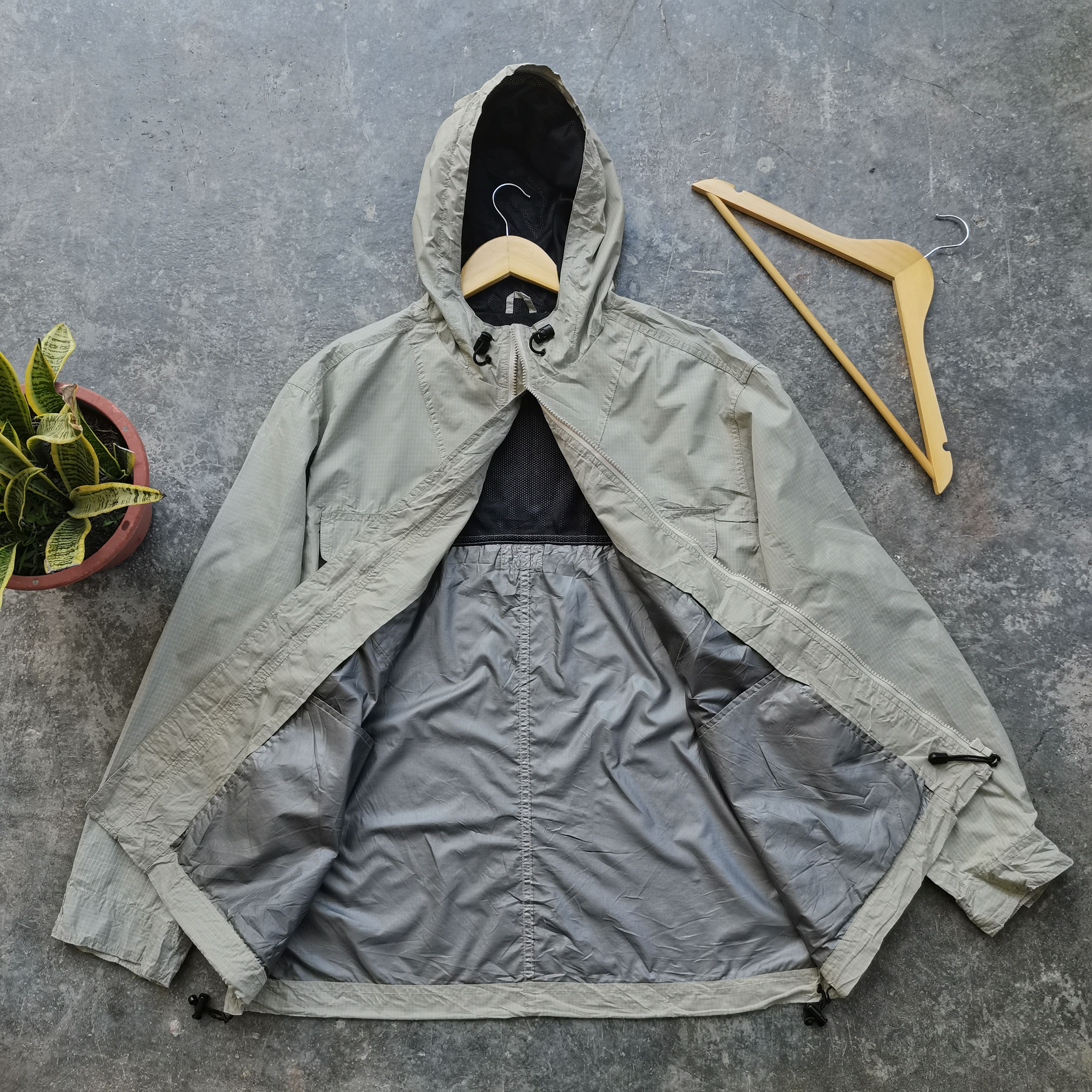 Eddie Bauer × Vintage Vintage Eddie Bauer Zipper Up Hoodie Jacket Size US M / EU 48-50 / 2 - 2 Thumbnail
