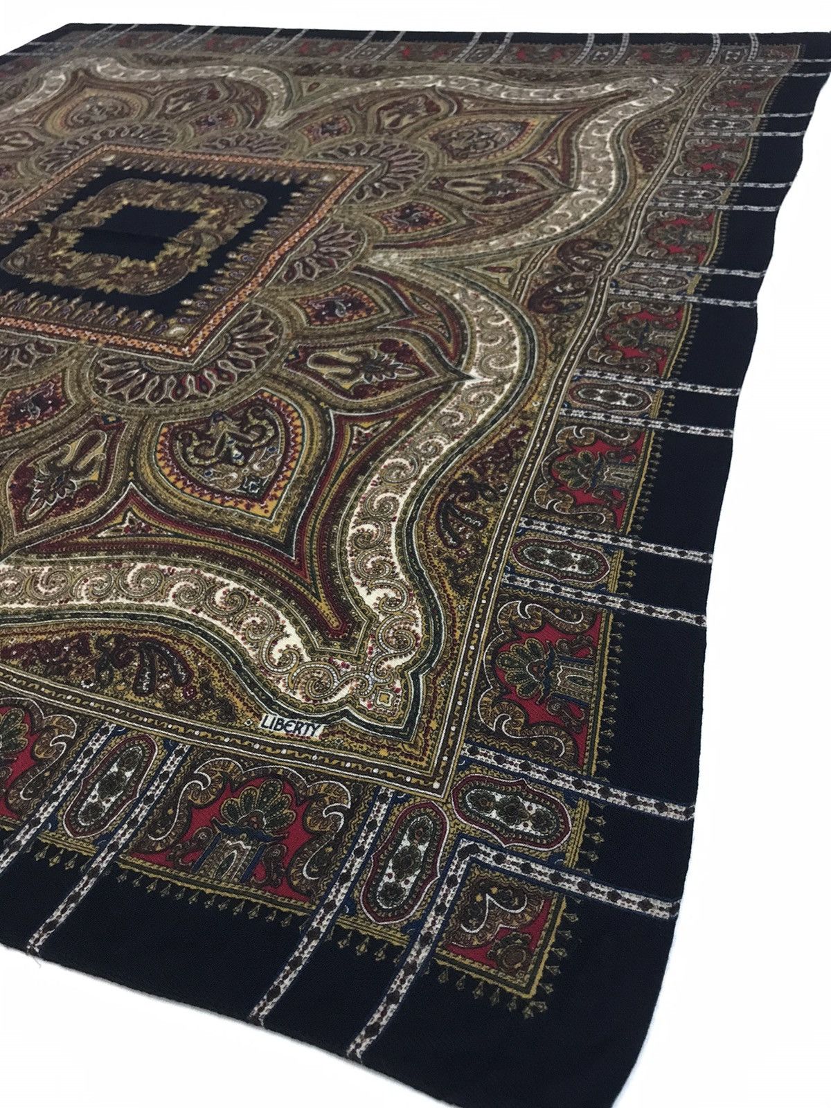Liberty VINTAGE LIBERTY WOOL PAISLEY SCARF Size ONE SIZE - 3 Thumbnail