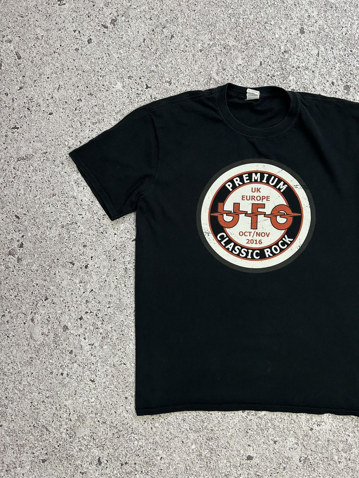 Band Tees × Vintage Vintage PREMIUM UK EUROPE UFO CLASSIC ROCK TOUR 2016 T-shirt Size US XL / EU 56 / 4 - 2 Thumbnail