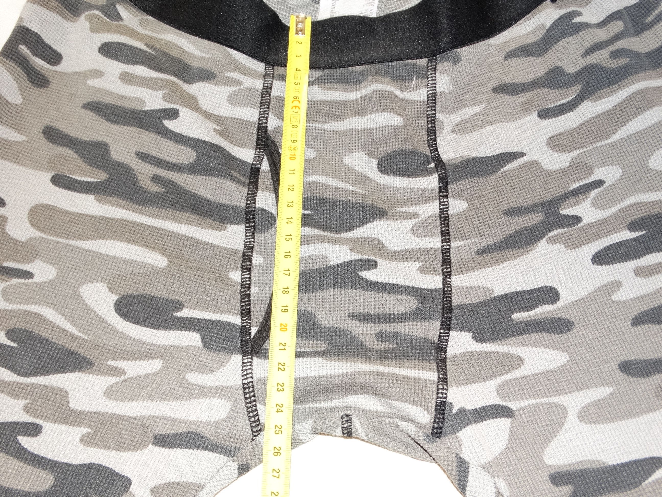 Uniqlo E18 UNIQLO camo legging under short pant sport w29 to w36 Size US 32 / EU 48 - 5 Thumbnail
