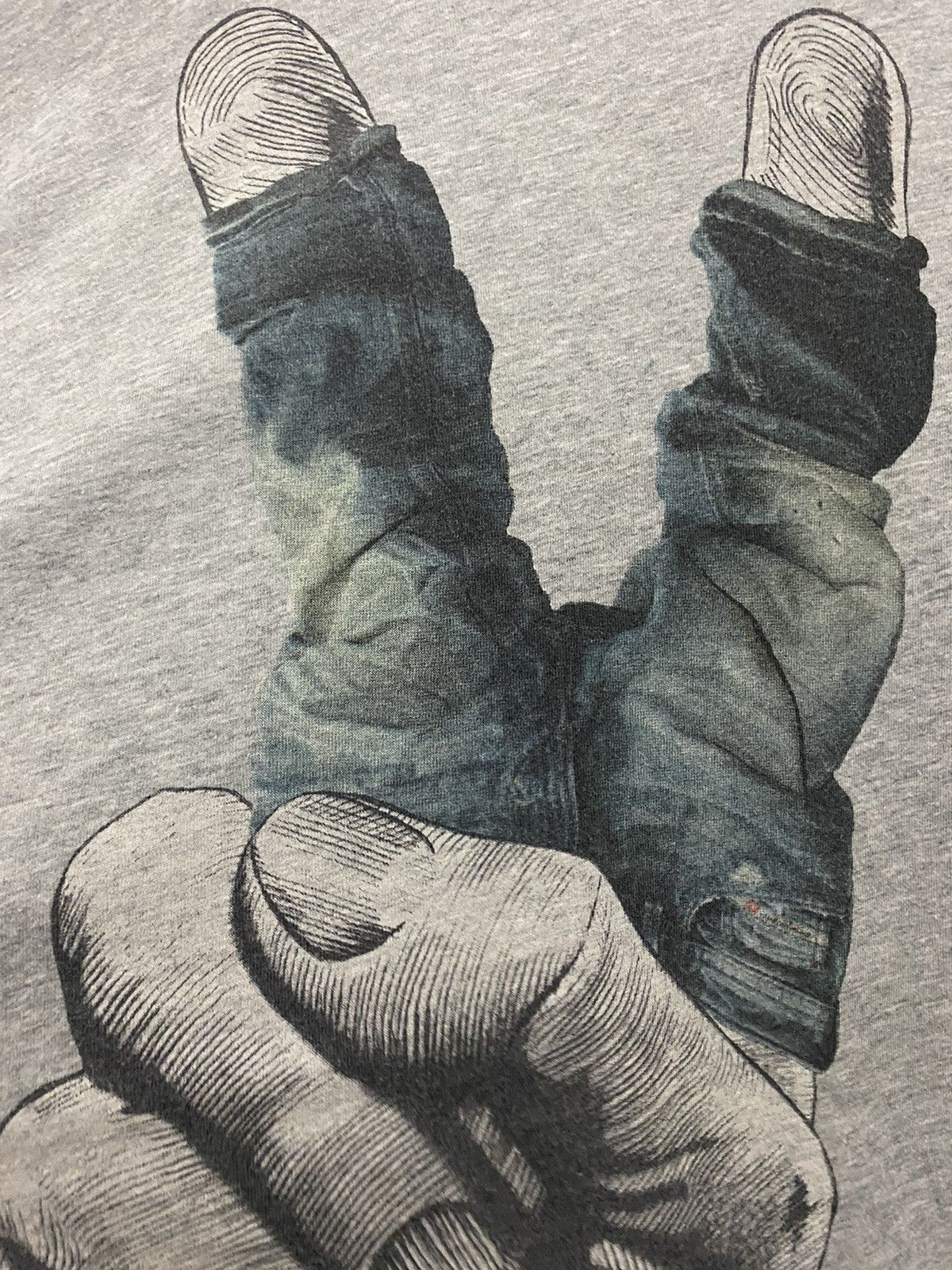 Diesel Vintage Diesel “Peace” Sign Wore Jeans Tshirt Size US S / EU 44-46 / 1 - 3 Thumbnail