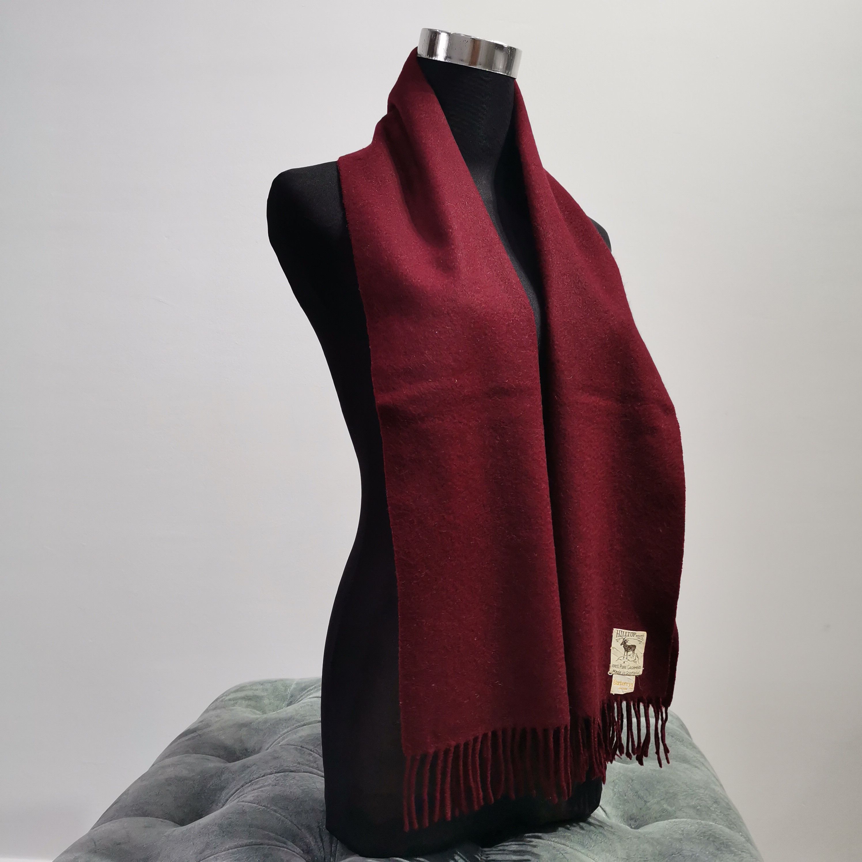 Burberry × Vintage Plain Red Vintage Burberry Cashmere Scarf Size ONE SIZE - 3 Thumbnail