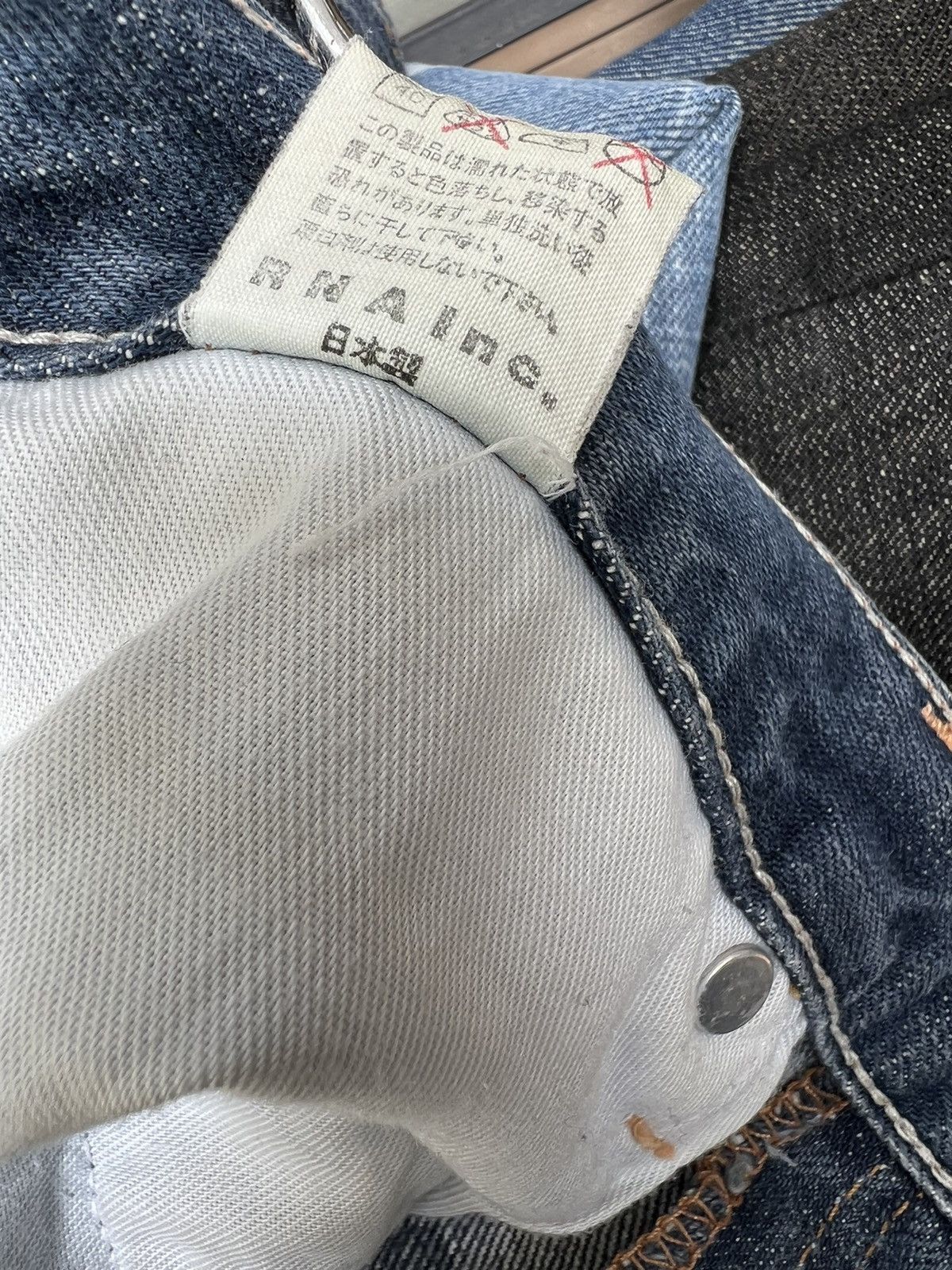 Vintage Vintage RNA Japan Reconstructed Rips Distressed Denim Jeans Size US 31 - 22 Thumbnail