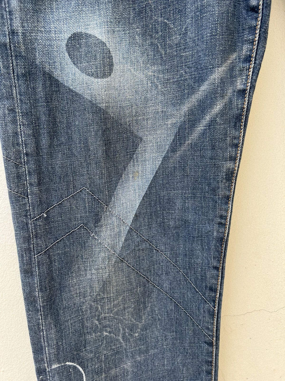 Vintage Vintage RNA Japan Reconstructed Rips Distressed Denim Jeans Size US 31 - 9 Thumbnail