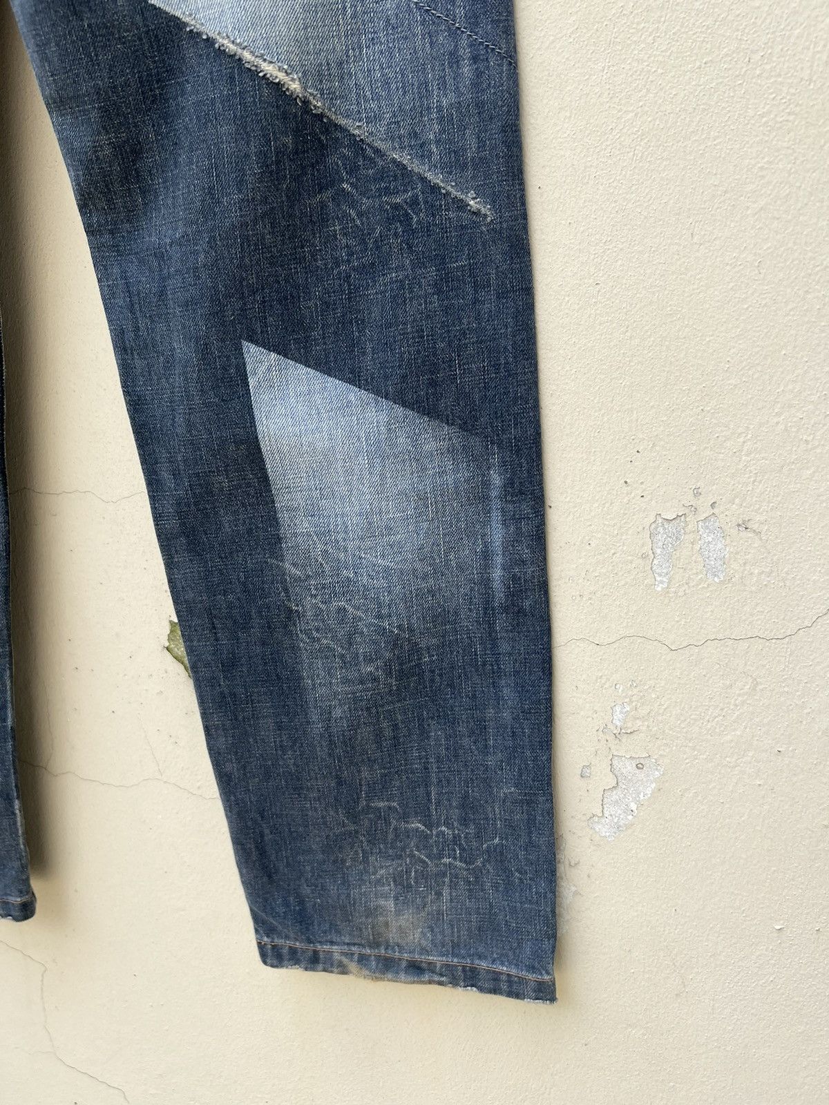 Vintage Vintage RNA Japan Reconstructed Rips Distressed Denim Jeans Size US 31 - 19 Thumbnail