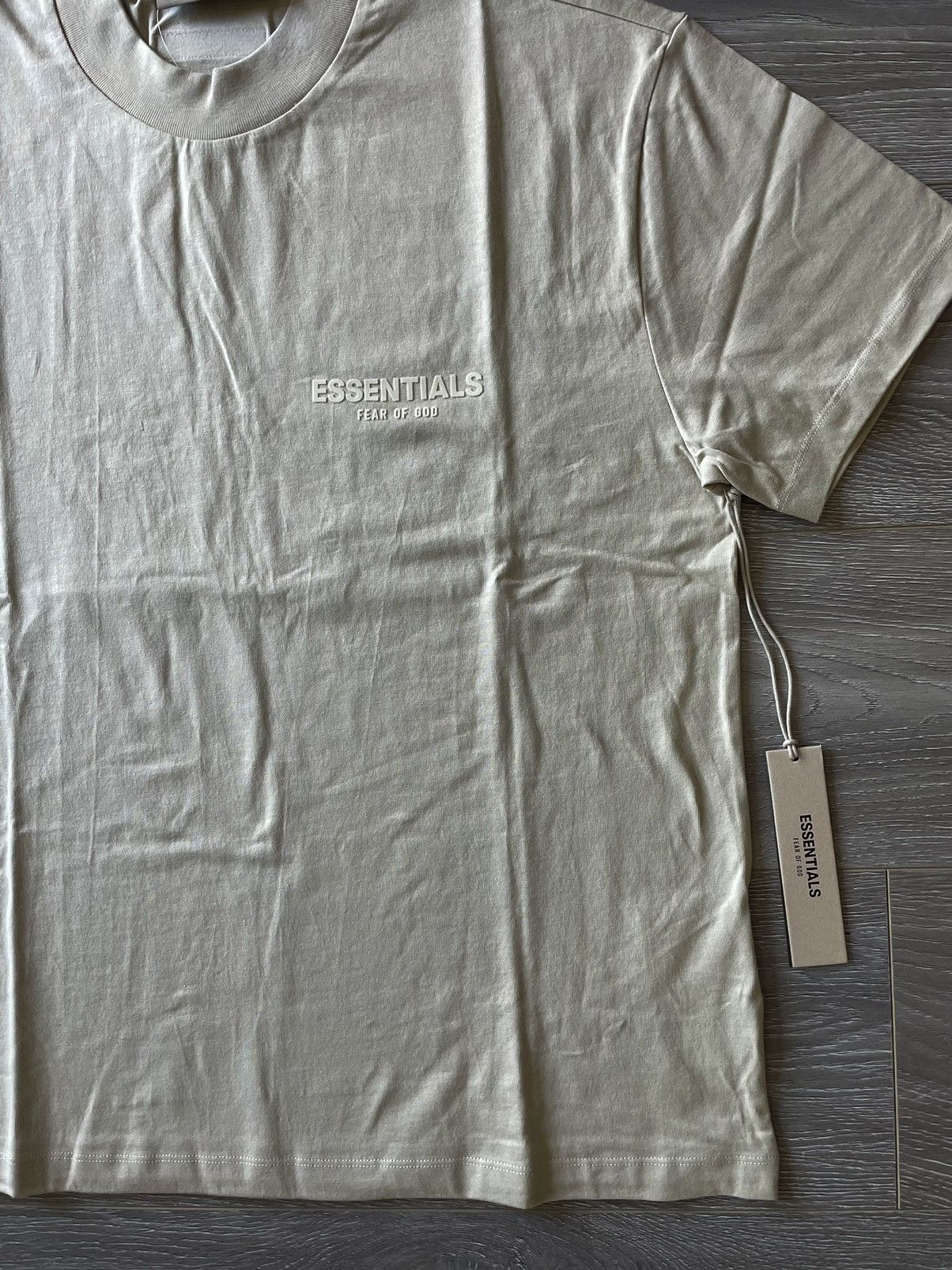 Essentials × FOG × Fear of God Fear of God Essentials Wheat T-Shirt Size US S / EU 44-46 / 1 - 2 Thumbnail