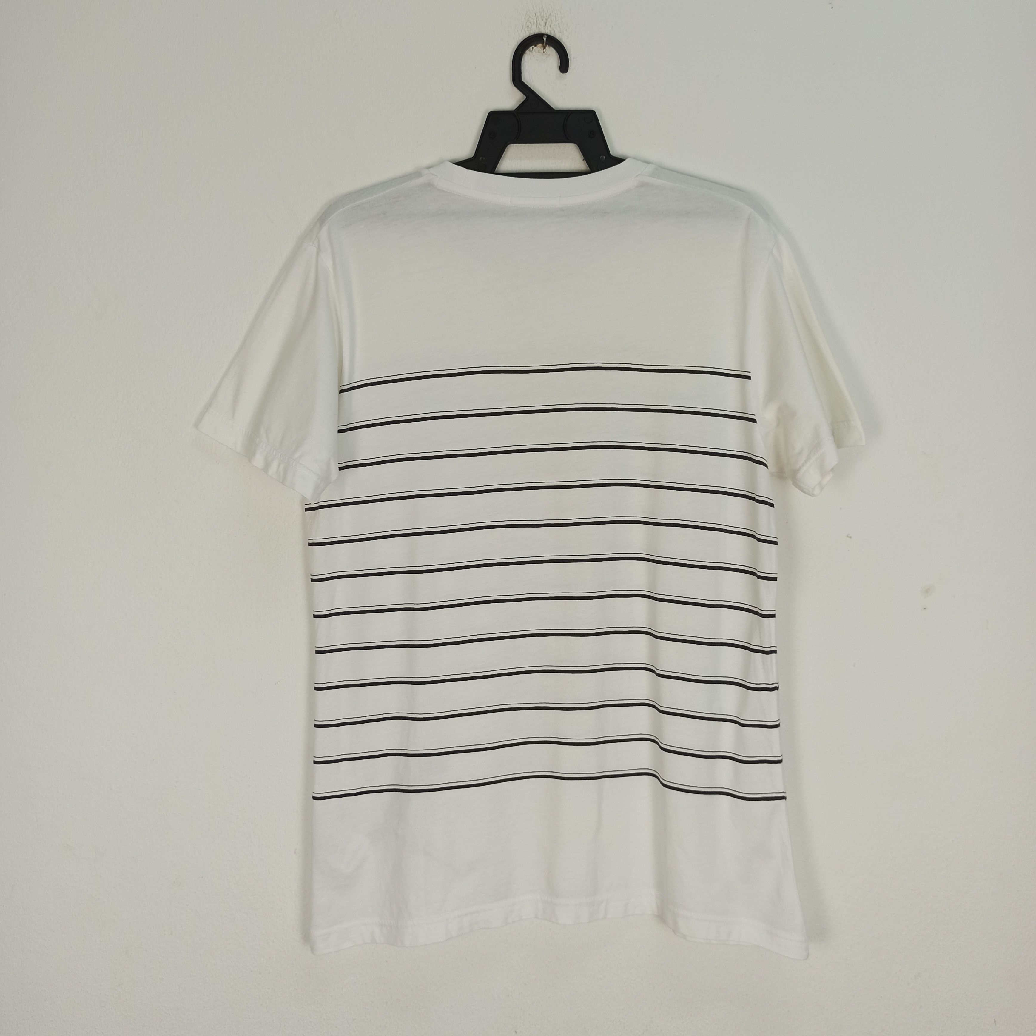 Anime × One Piece × Uniqlo Anime One Piece manga Tshirt Size US M / EU 48-50 / 2 - 6 Thumbnail