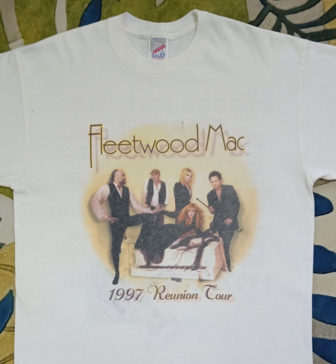 Band Tees Vintage Fleetwood Mac 1997 Reunion Tour T-shirt Size US L / EU 52-54 / 3 - 4 Thumbnail