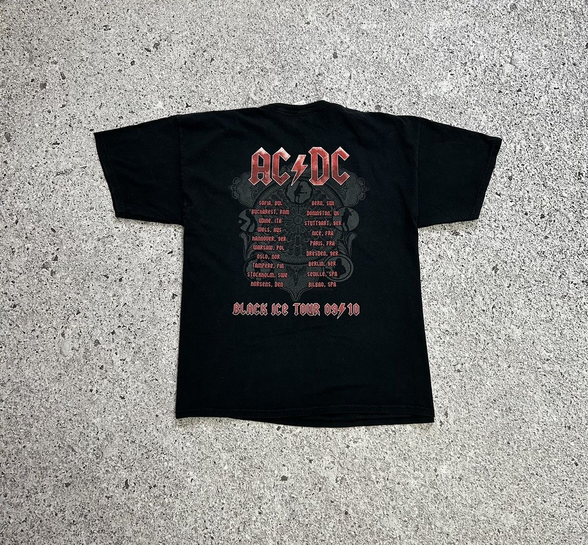 AC/DC × Band Tees Vintage AC/DC European Tour “Black Ice” 2009 2010 T-shirt Size US XL / EU 56 / 4 - 4 Thumbnail