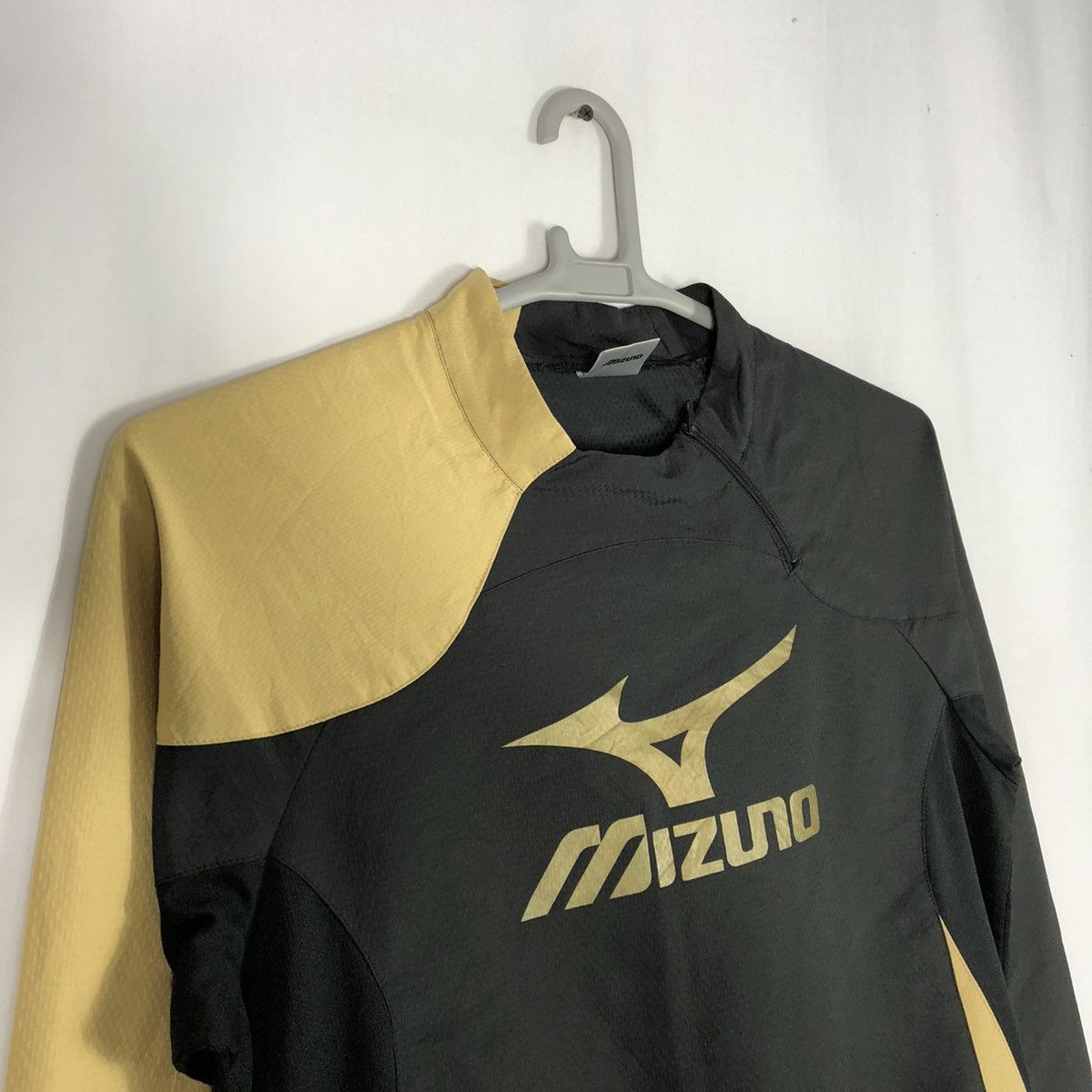 Mizuno × Vintage Vintage Mizuno Big Logo Outdoor Training Jersey Size US M / EU 48-50 / 2 - 8 Thumbnail