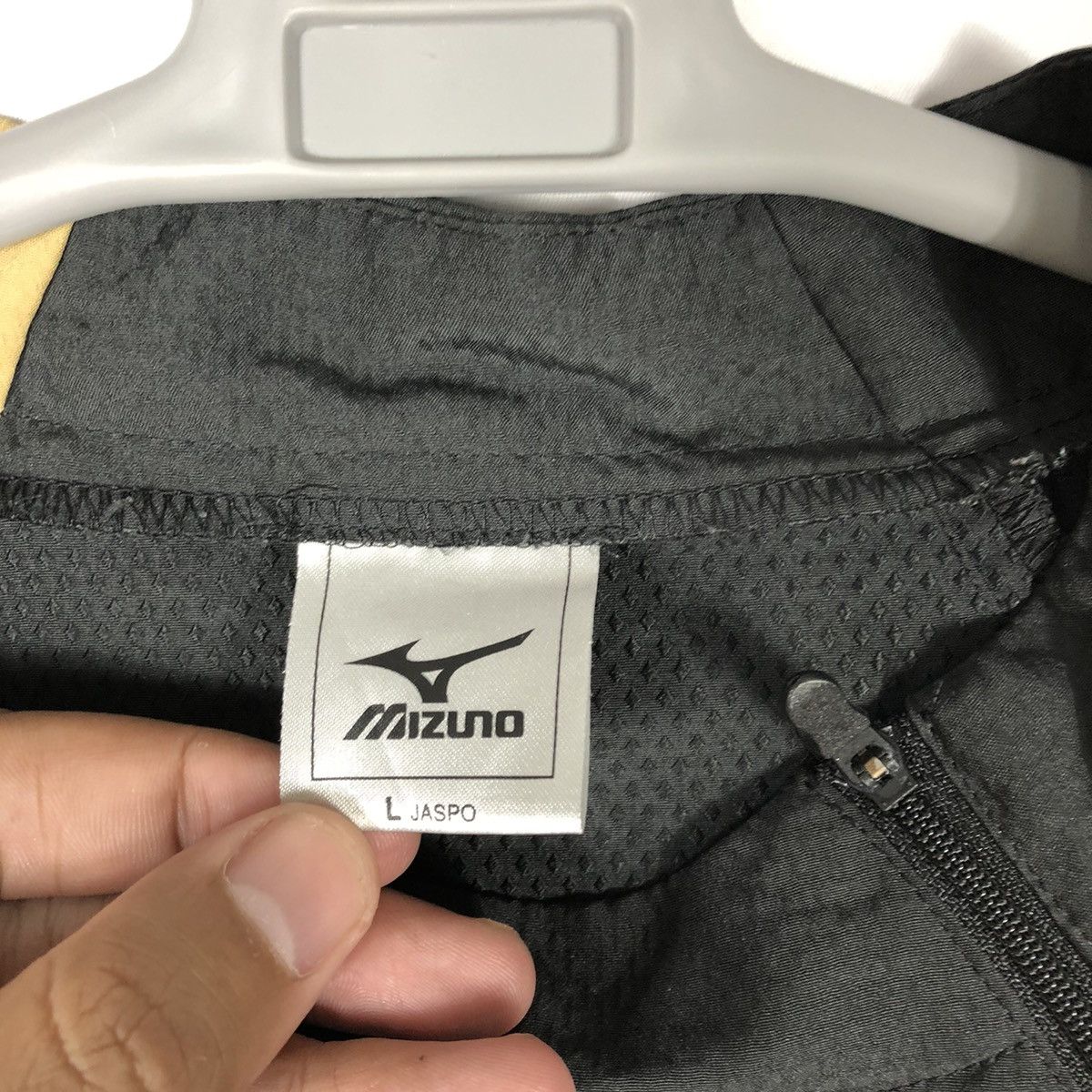 Mizuno × Vintage Vintage Mizuno Big Logo Outdoor Training Jersey Size US M / EU 48-50 / 2 - 11 Thumbnail