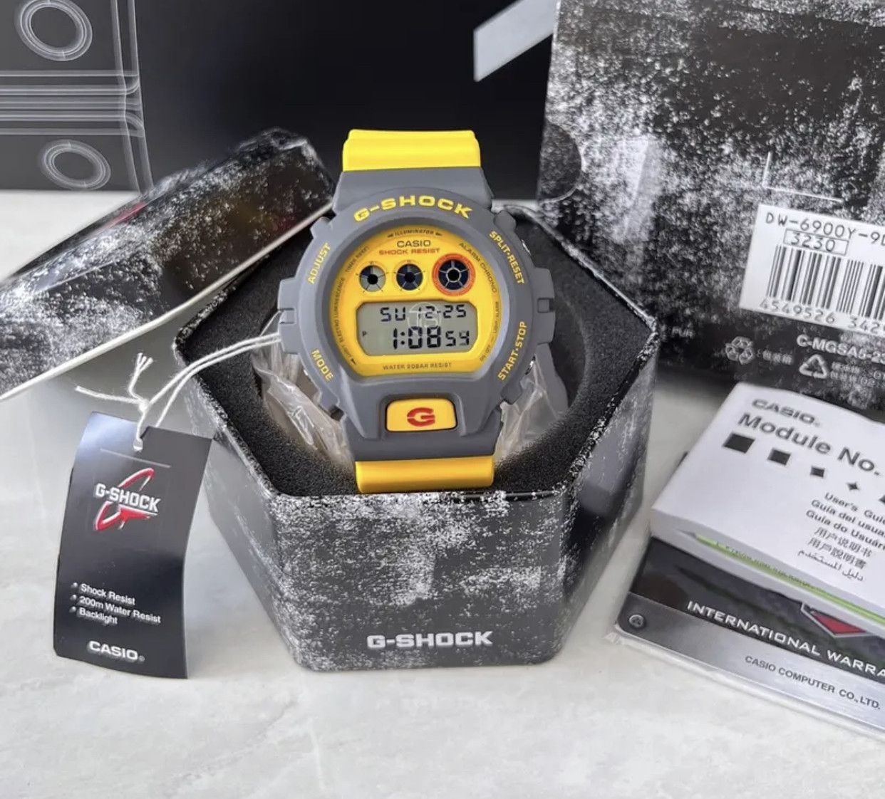 G Shock CASIO G SHOCK DW6900Y-9ADR Size ONE SIZE - 2 Thumbnail