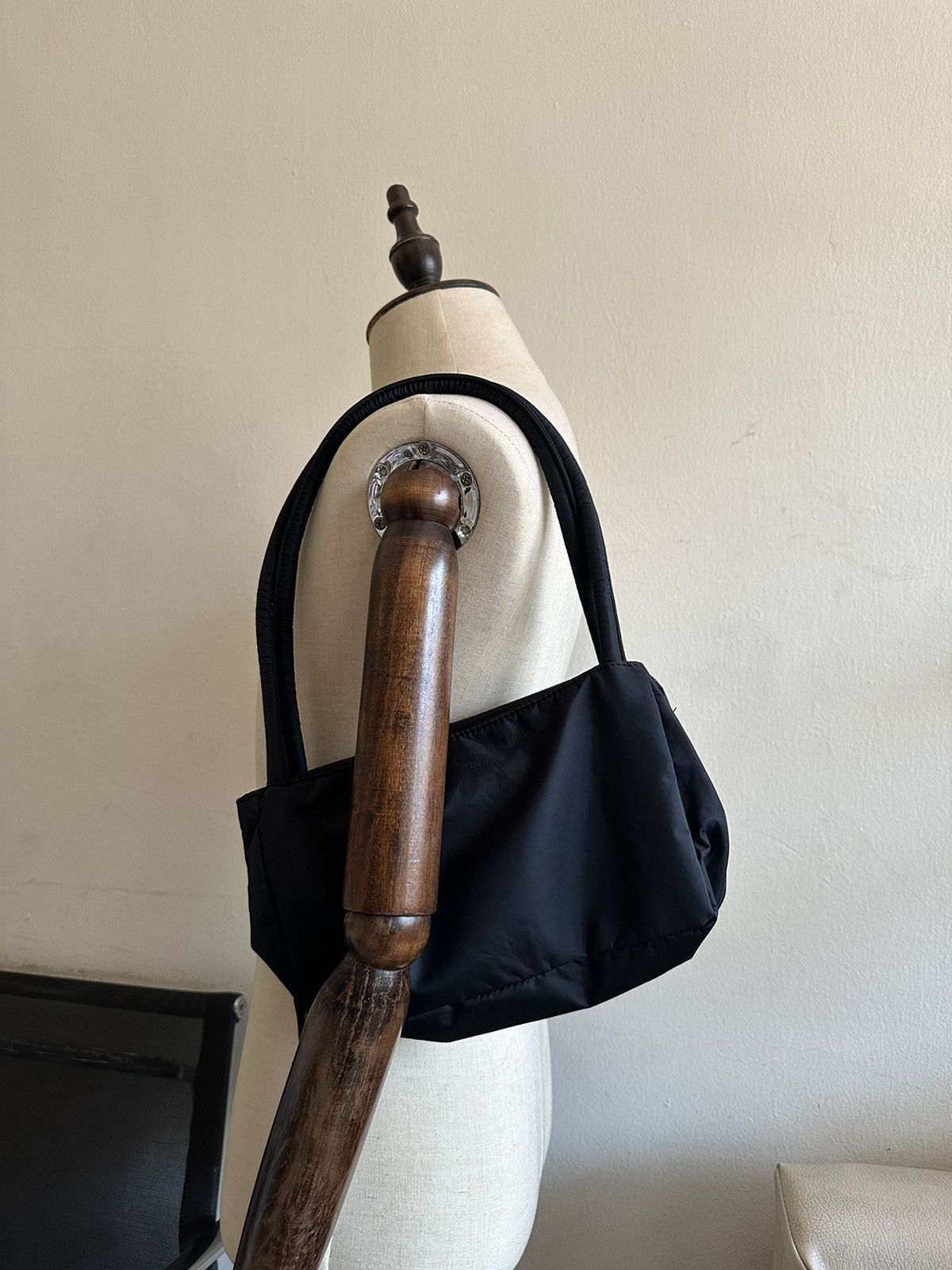 Katharine Hamnett London 2000s Katharine Hamnett Nylon Hobo Pochette Bag Size ONE SIZE - 3 Thumbnail