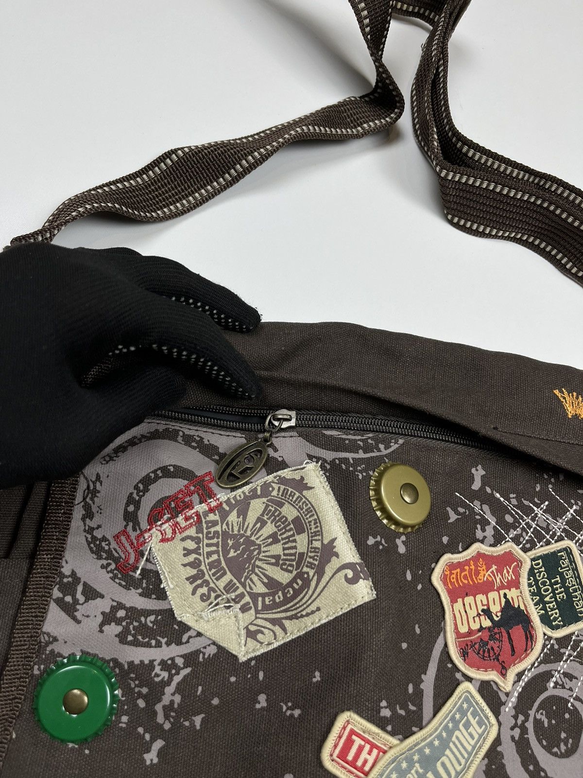Japanese Brand y2k Patchwork Crossbody Bag Messenger Vintage Japanese Size ONE SIZE - 3 Thumbnail