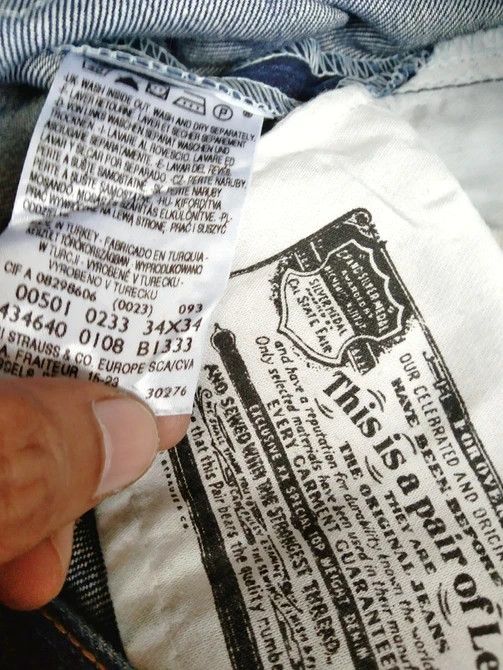 Levi's Vintage Levi's 501 Straight Leg Distressed Jeans 33x33 Size US 33 - 9 Thumbnail