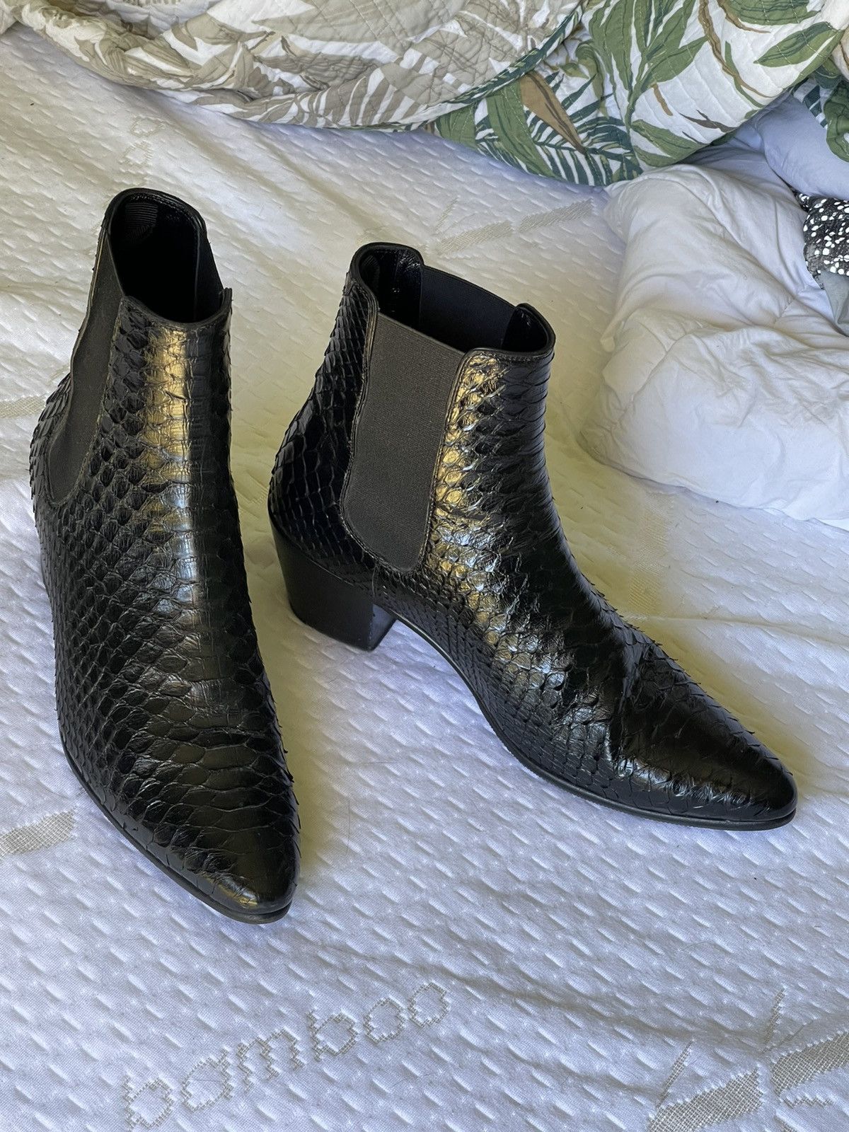 Ss20 python Jacno Chelsea 60mm boots sz42
