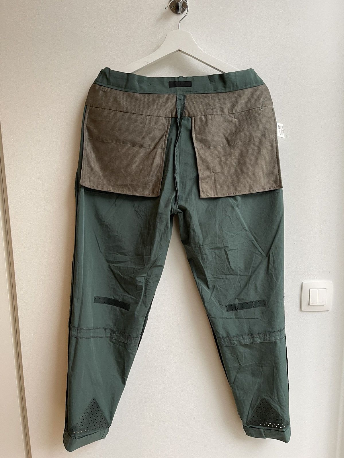 Undercover Undercover SS10 Less But Better Jogger Cargo Pants Size US 34 / EU 50 - 17 Thumbnail